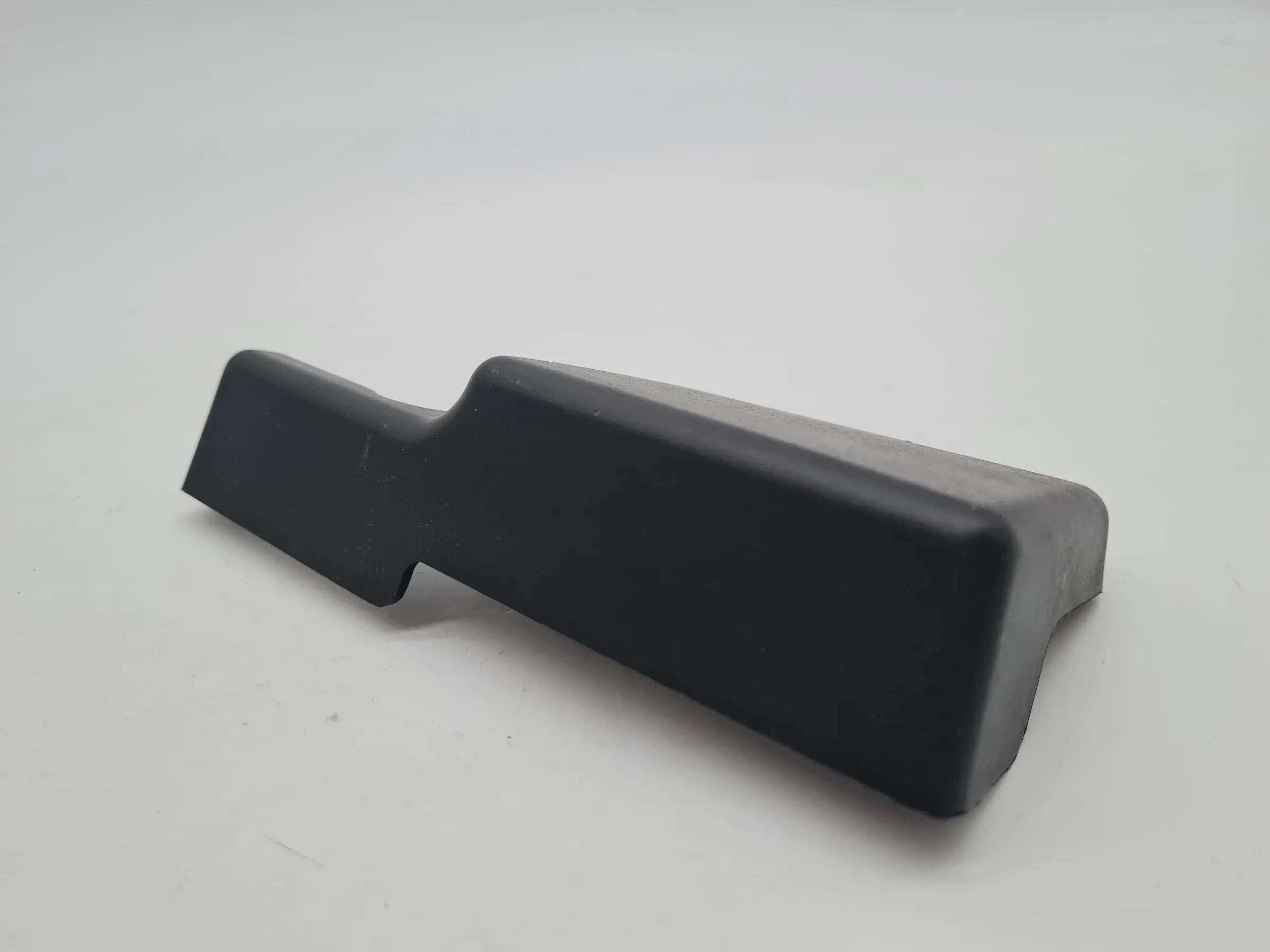 Original Audi A6 (4B2/4B4) Führungsschiene SItz Blende Rechts Vorne 8L0881350