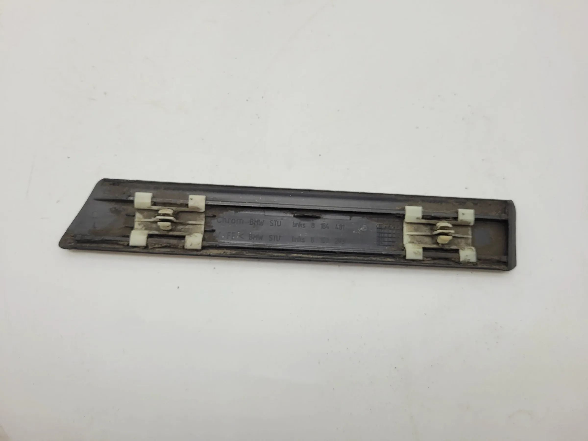 Original BMW 5er (E39) Zierleiste Stoßleiste Kotflügel Links, 8184481