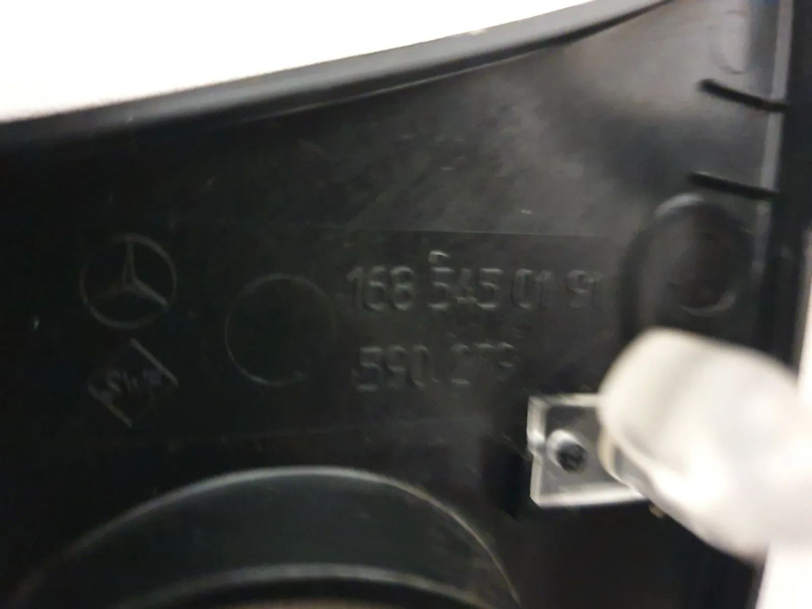 อะไหล่แท้ Mercedes W168 ครอบสวิตช์ไฟ 1685450191