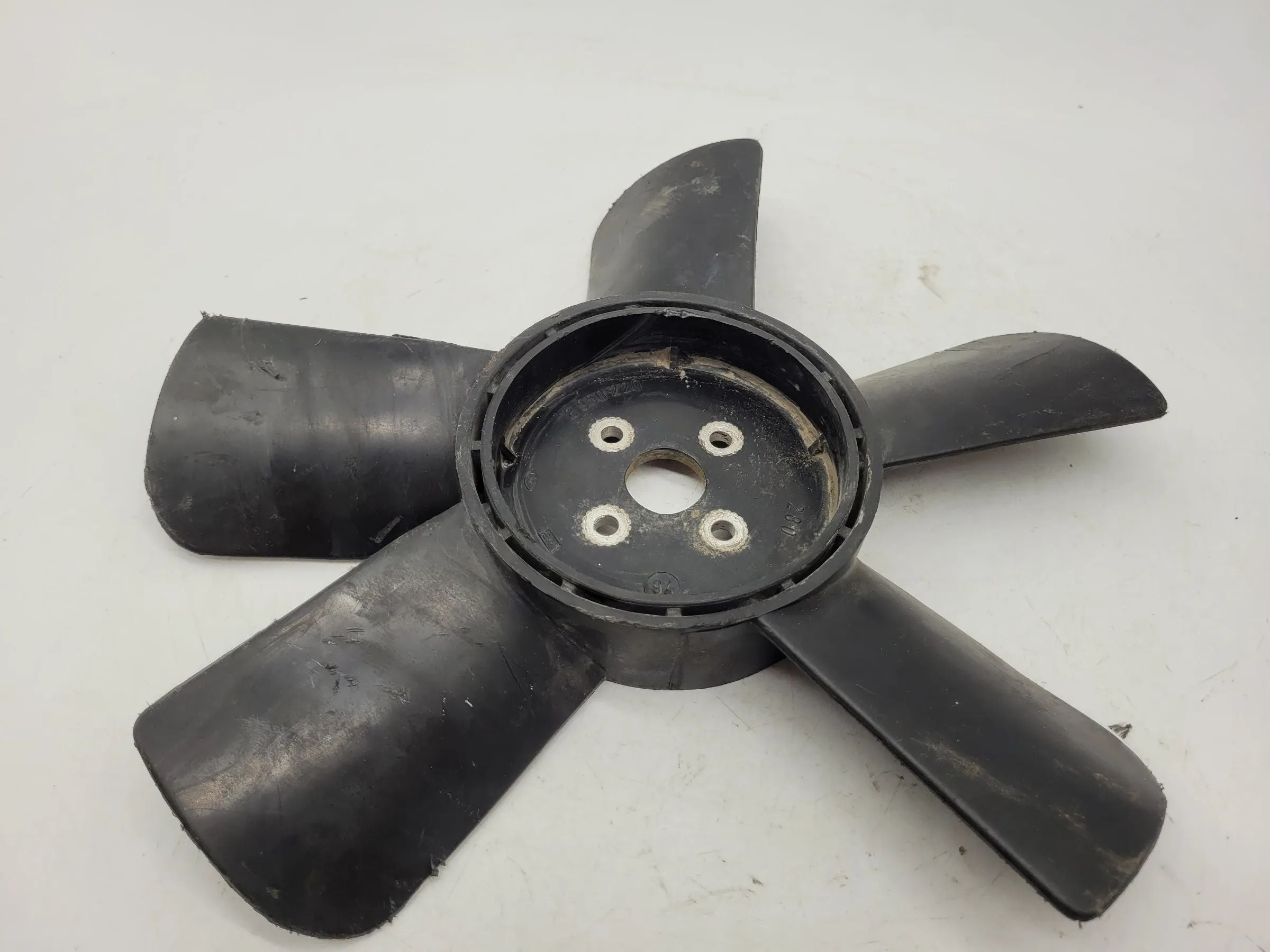 Original Opel Ascona Manta Kadett 1.2 Lüfterflügel 8950220