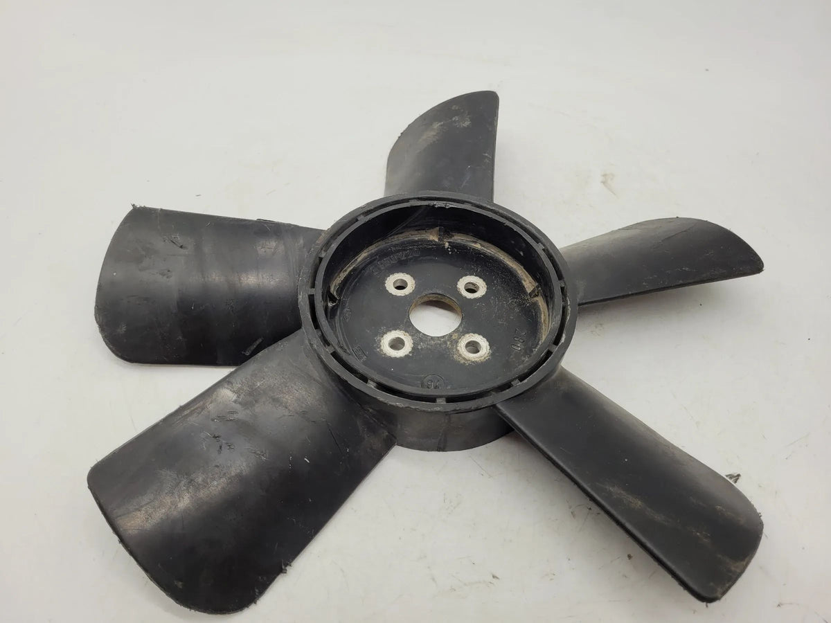 Original Opel Ascona Manta Kadett 1.2 Lüfterflügel 8950220