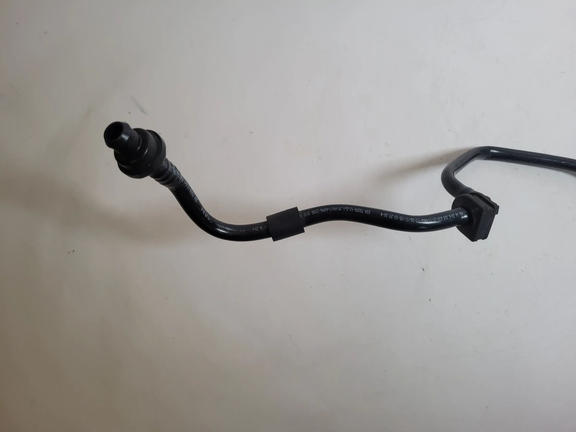 Original BMW 6 (E63) Dachleitungsrohr Unterdruckleitung 34.33-6769630-10