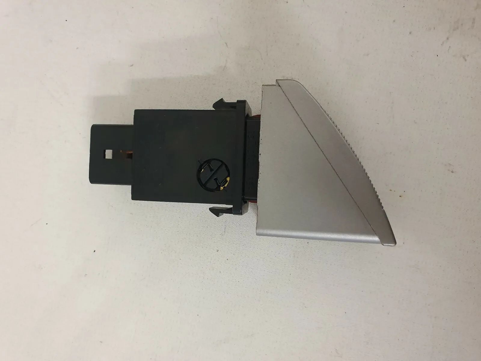 ⭐⭐⭐ original Schalter Warnblinker Kia Carnival II (UP) OK53B664H0A ⭐⭐⭐