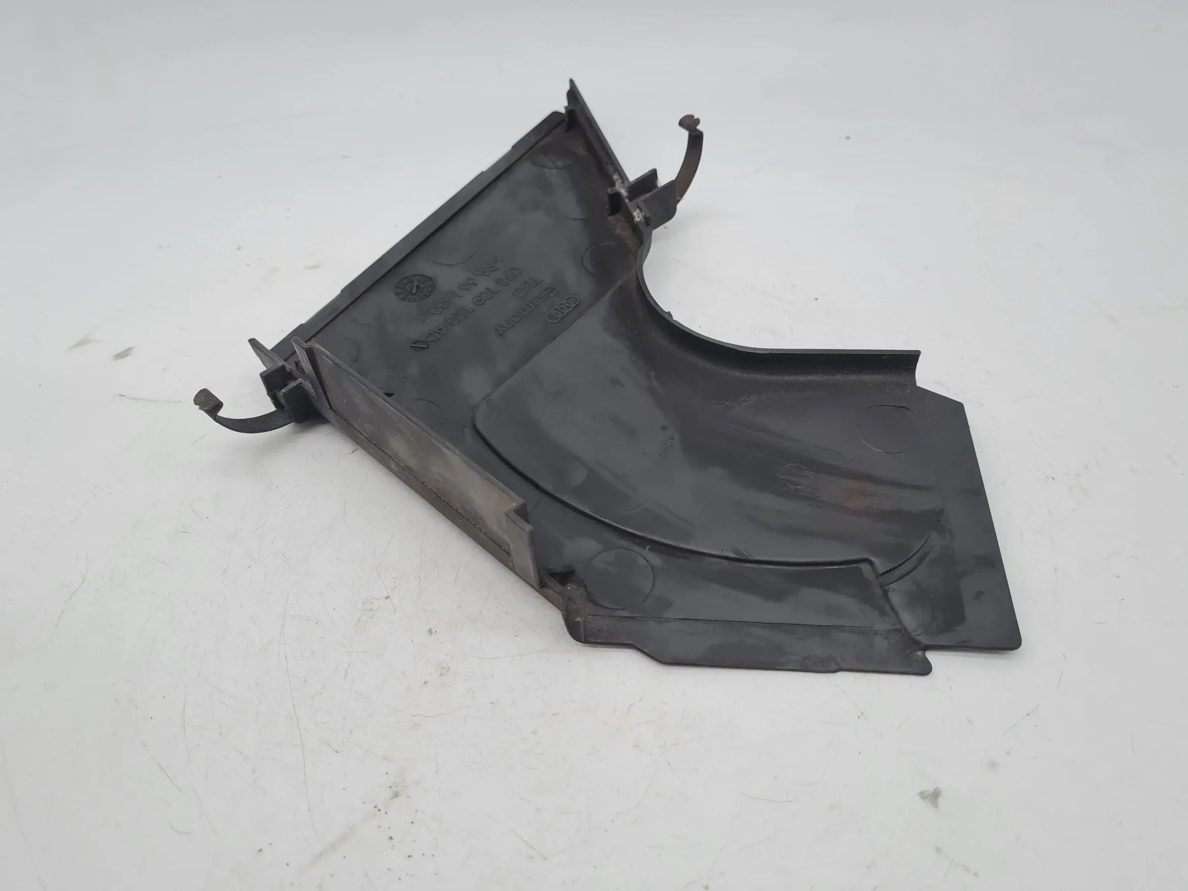 Original Audi A6 (4B2/4B4) Zahnriemenabdeckung 078109123AD
