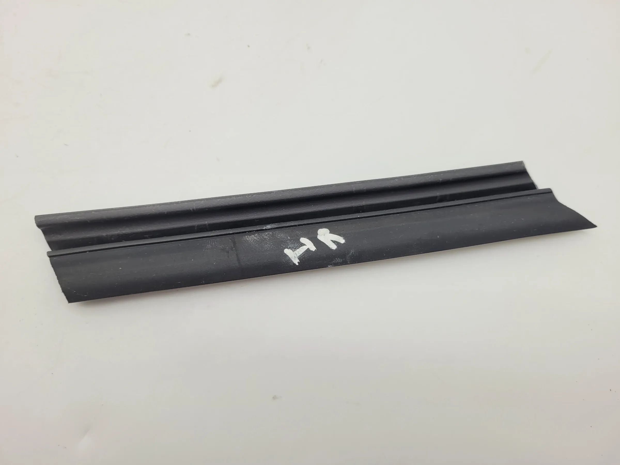 BMW 3er Touring E91 Schachtleiste Dichtung 2 Hinten Rechts Innen 16858 Original
