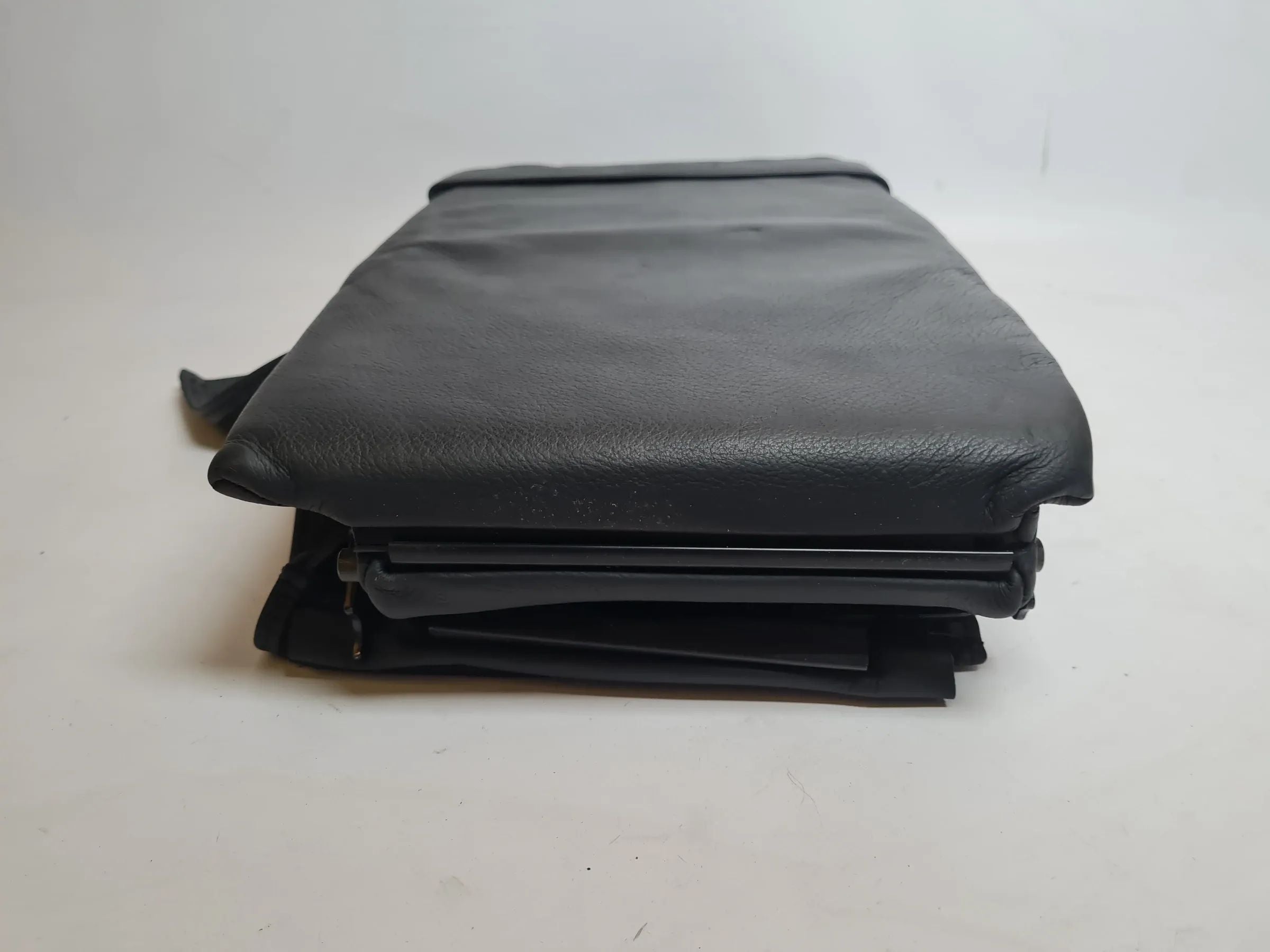 BMW 5er Touring E39 Armlehne Rücksitzes Schwarz Hinten 52.20- Original