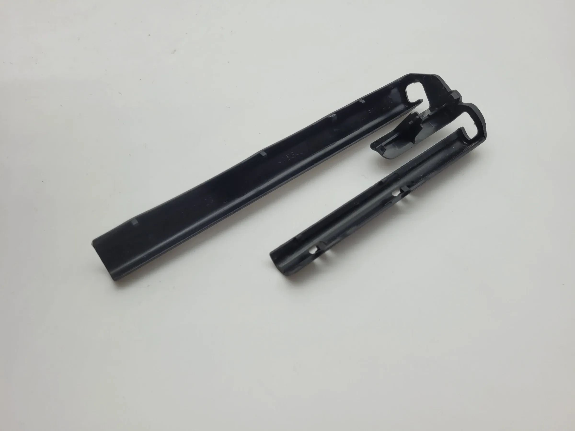 BMW 7er E38 Abdeckung Sitzschiene Rechts Vorne 52.10-8207206 Original