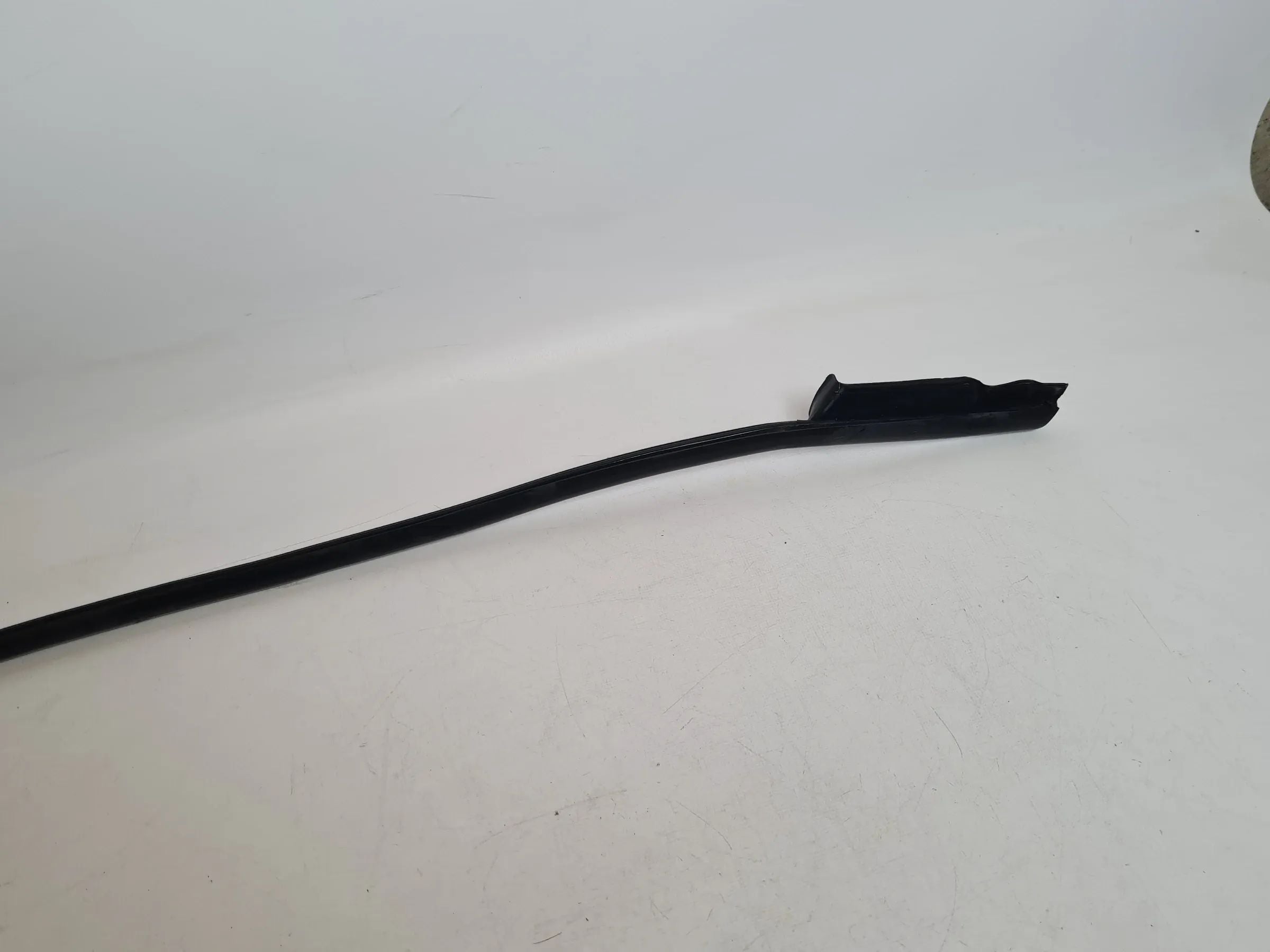 Seat Ibiza IV (6J5/6P1) Fensterschachtabdichtung Links 6J4837477