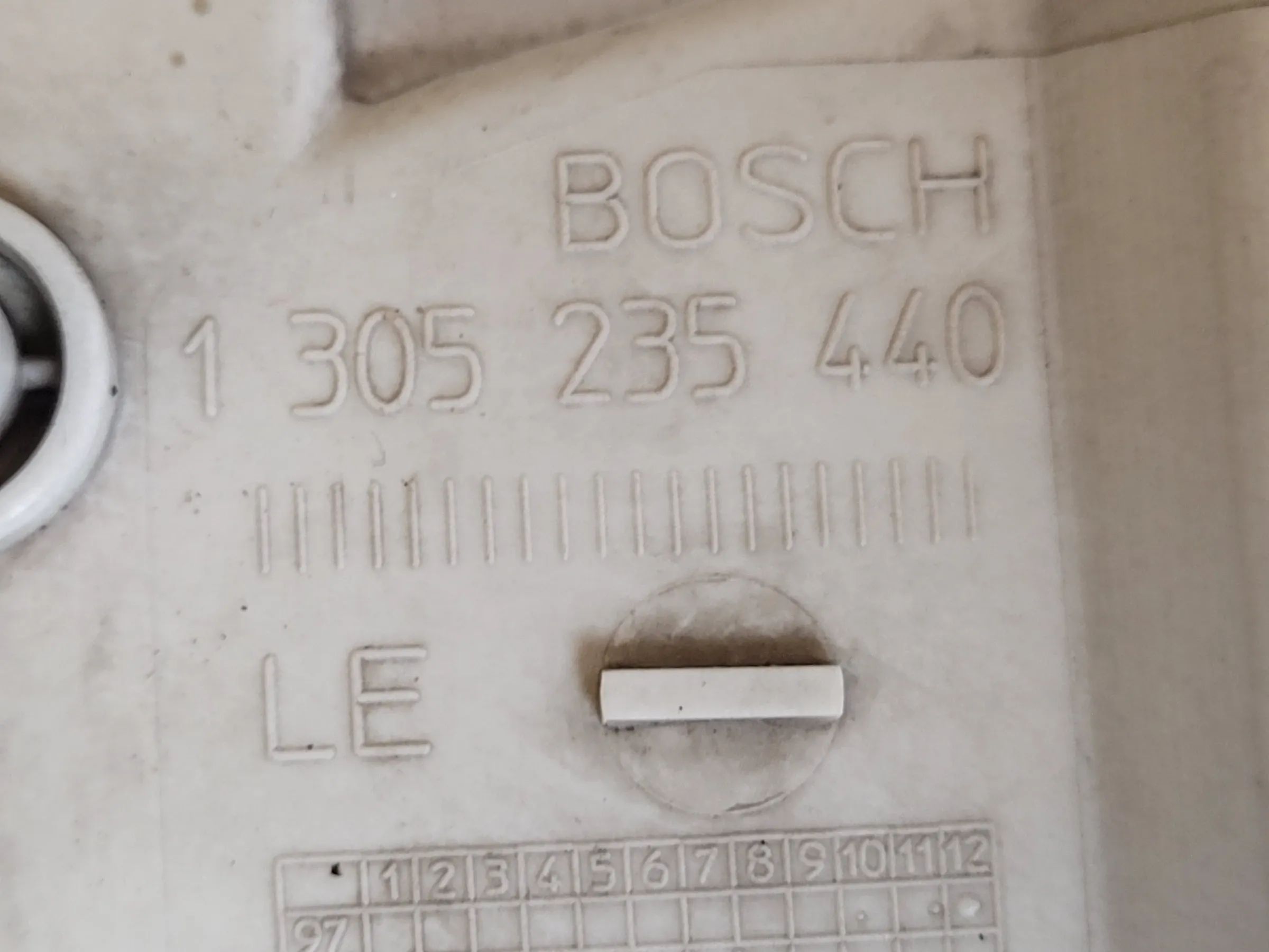Ford Mondeo II 2 BAP/BNP Scheinwerfer/Frontleuchte Links 0301098205 Original