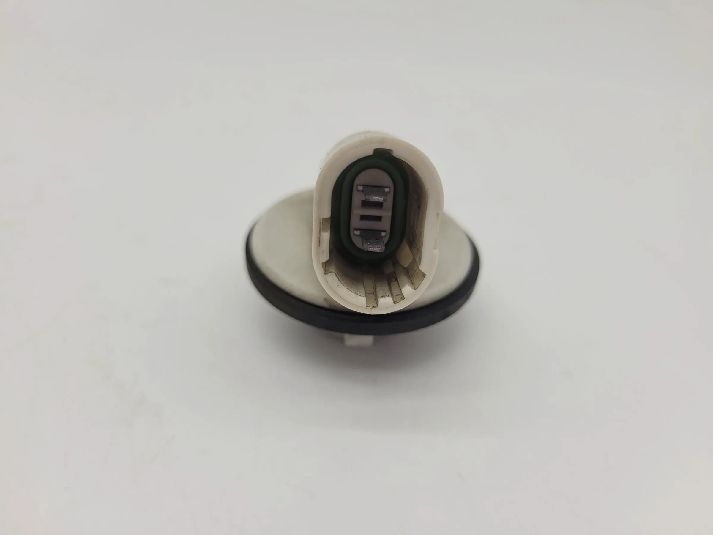 Dacia Logan LS/KS Scheinwerfer Blinkerfassung L/R (8200211006) (Original)