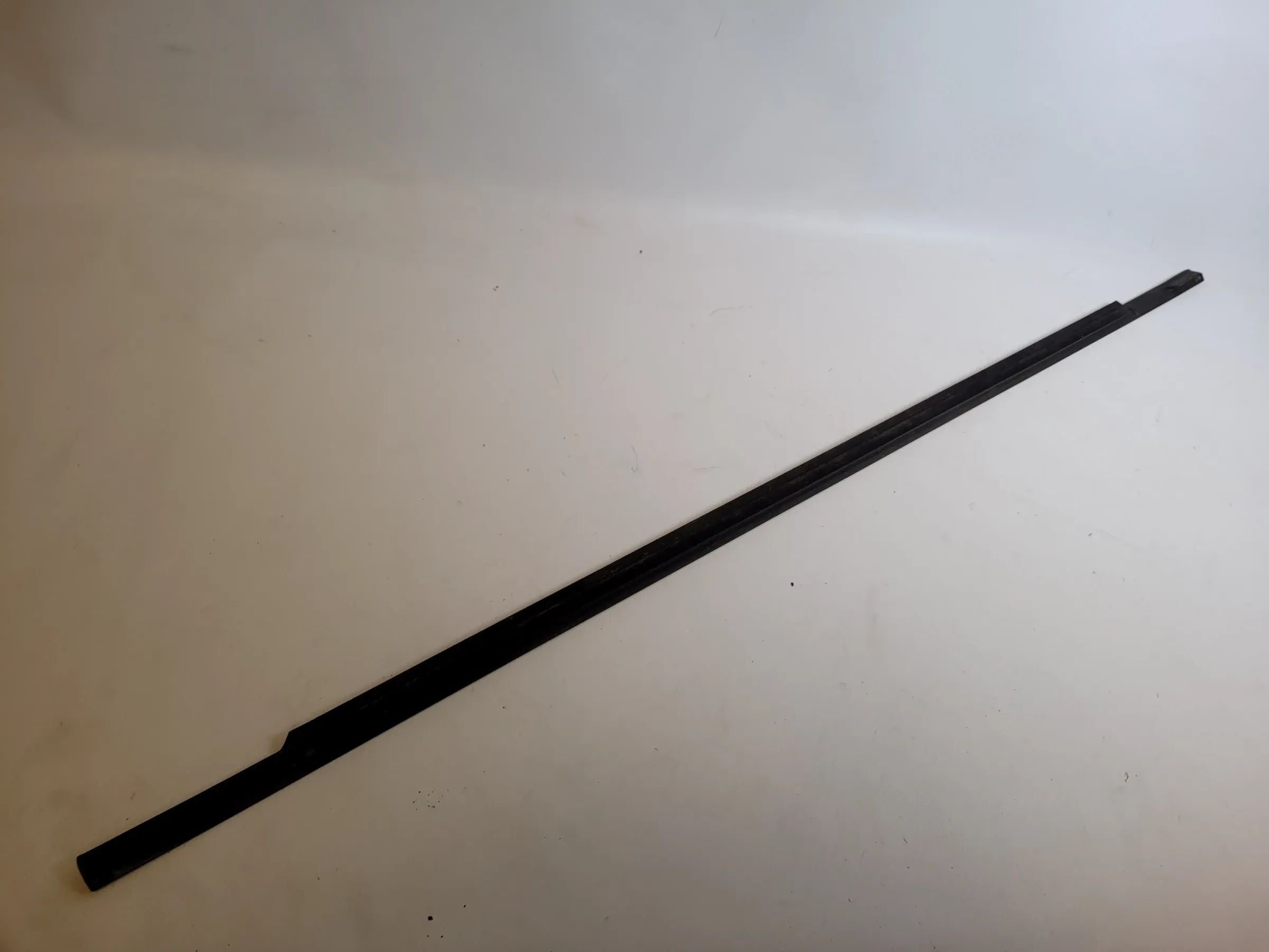 Fiat Punto Grande 199 Fensterschachtleiste Dichtung Vorne Links Original