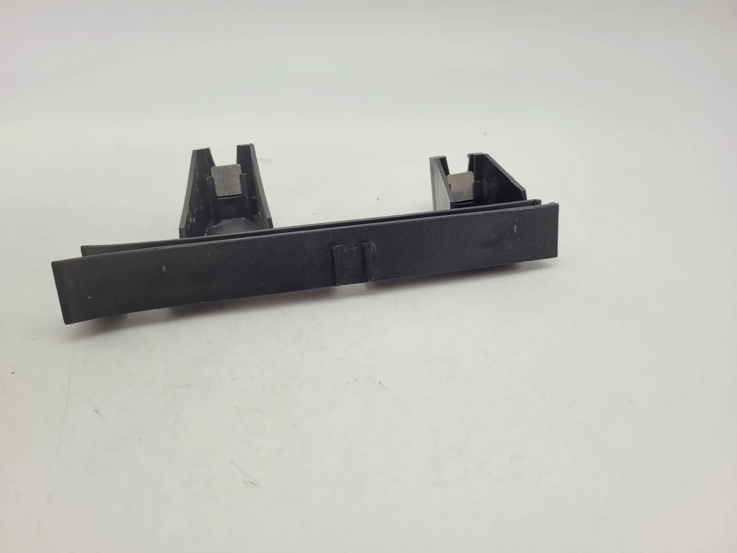 Fiat Punto Grande Fensterführung Schiene Tür Vorne Rechts 51726638 DX Original