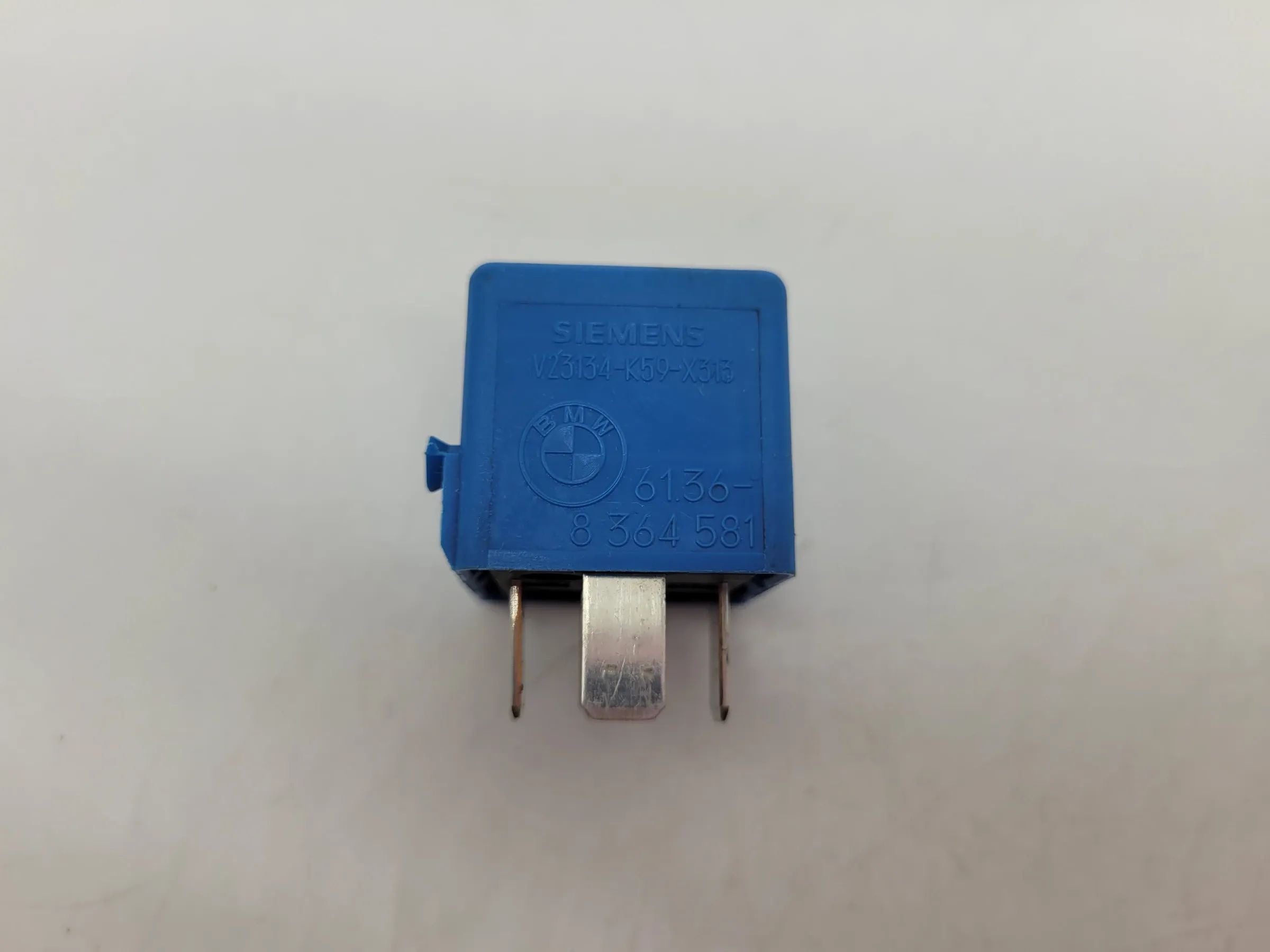 BMW 3er/5er E36/E39/E46 etc Steuereinheit Relais Blau 61.36-8364581 (Original)