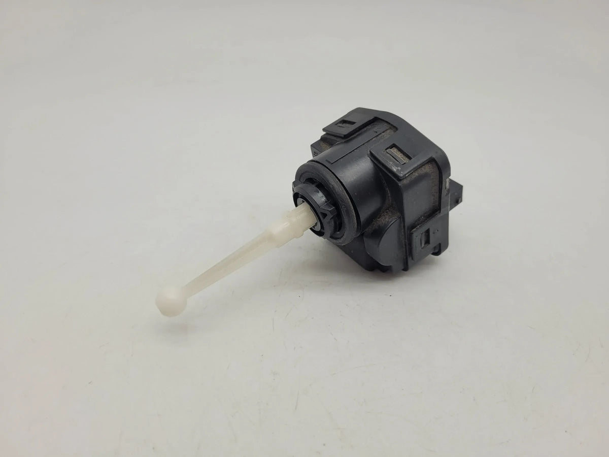 BMW 3er E36 Scheinwerfer Stellmotor LWR L/R 67.16-8363925 (Original)