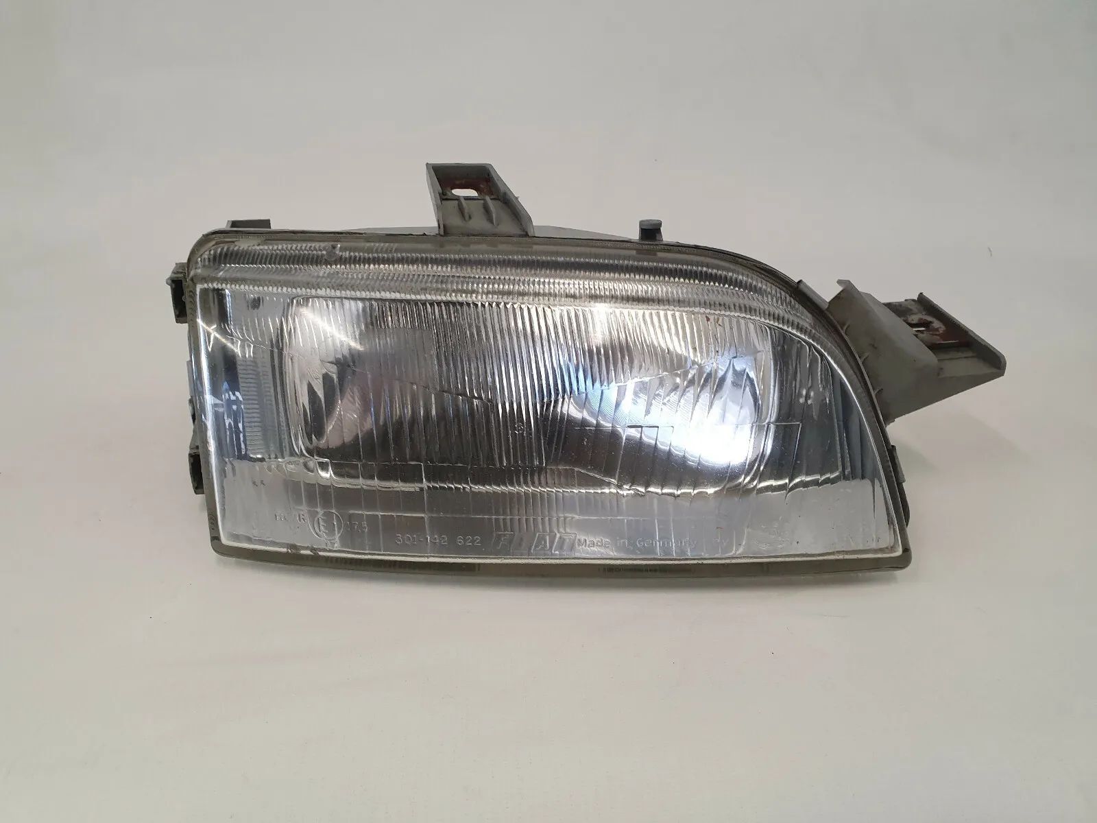Fiat Punto 176 headlight R14259800 A635 headlight right (K54)