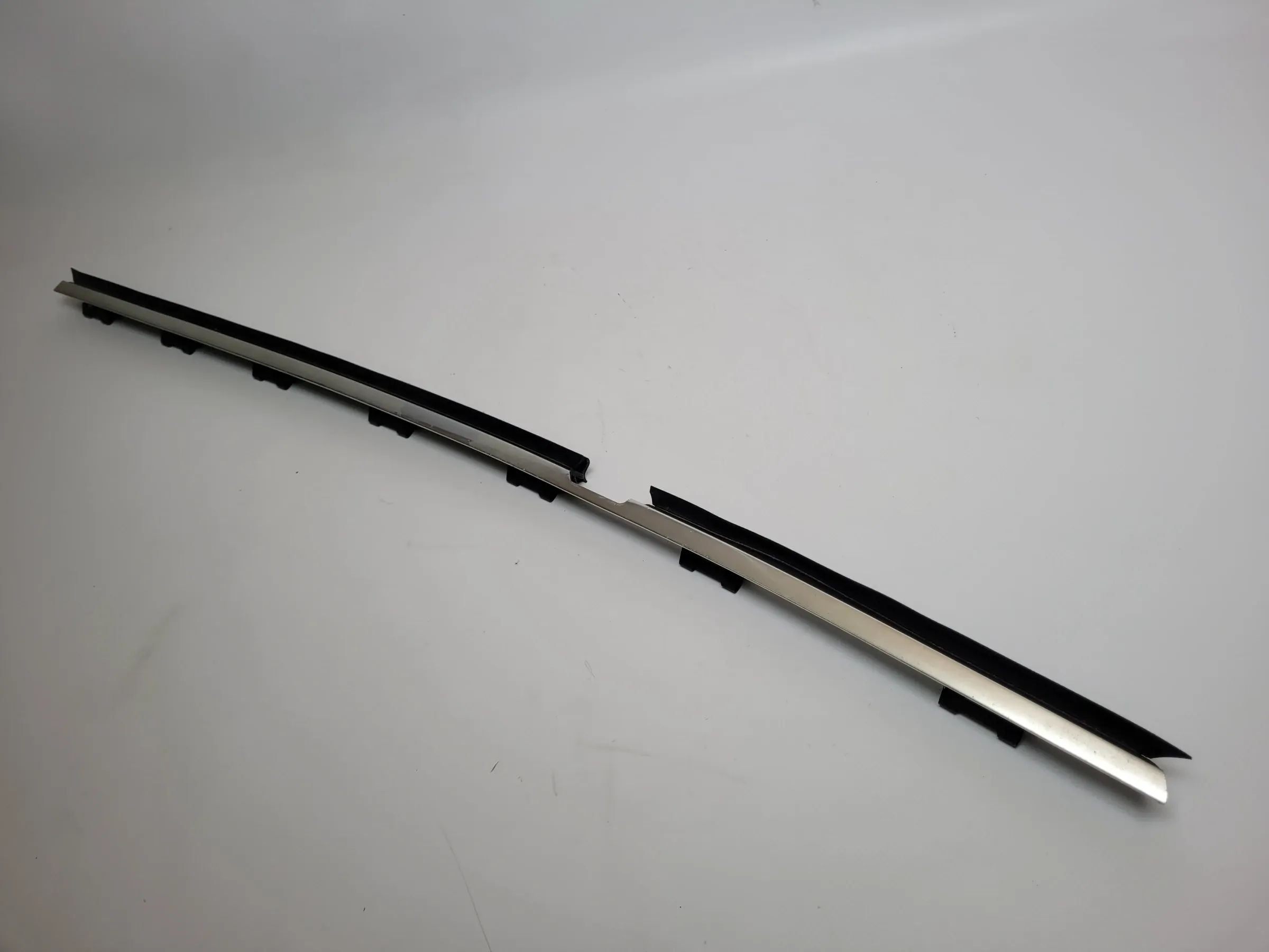 BMW 5er Touring E39 Chrom Leiste Dichtung Hinten Rechts 51.22-8185818 Original