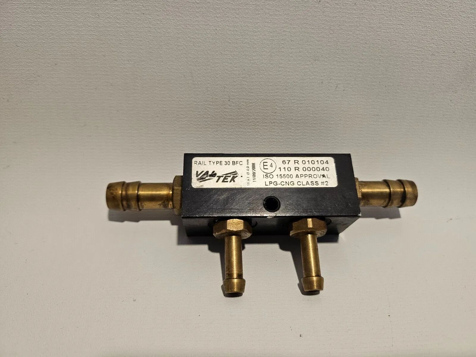 Iniettore distribuzione carburante GPL 67R010104 110R000040 Rail Tipo 30 BFC