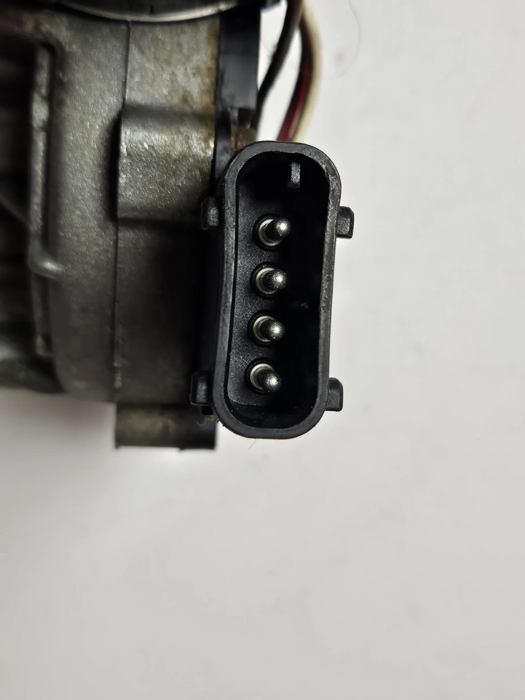 Оригинальный мотор стеклоочистителя передний BMW 3 серии E36 8363513