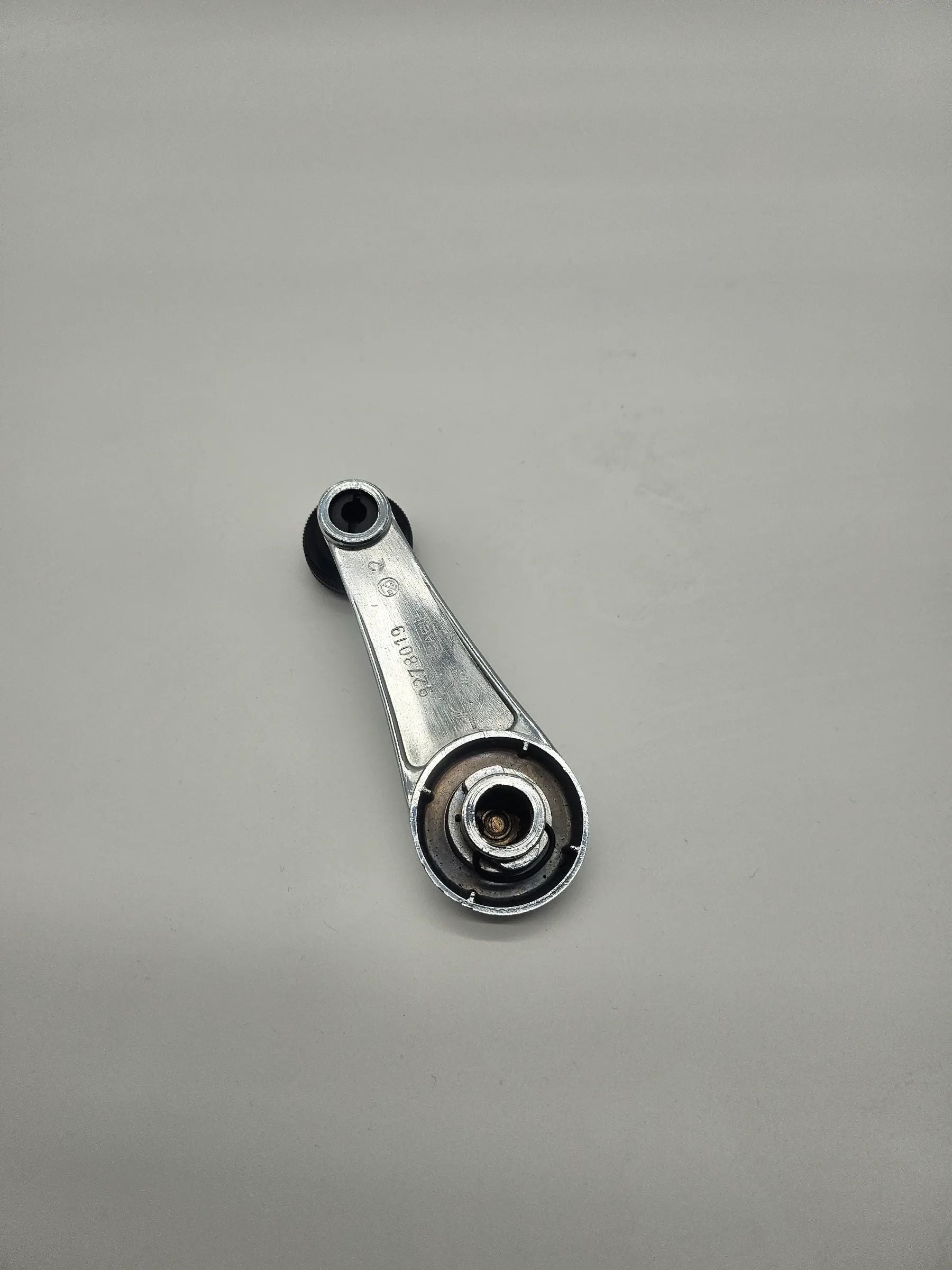 Oryginalna korba szyby Opel Kadett C 9278019