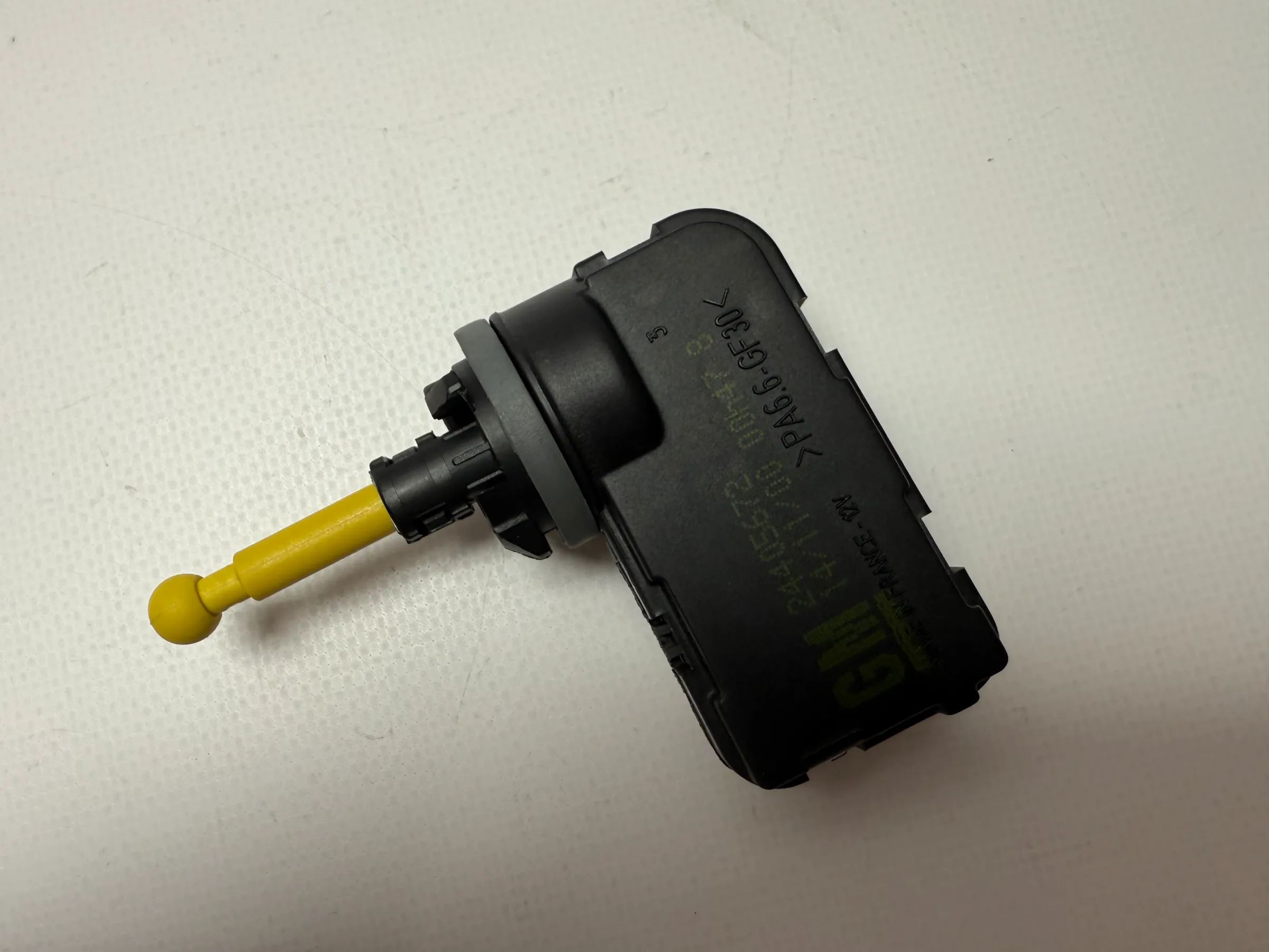 Orjinal Opel Corsa Far Ayar Motoru LWR 24405672