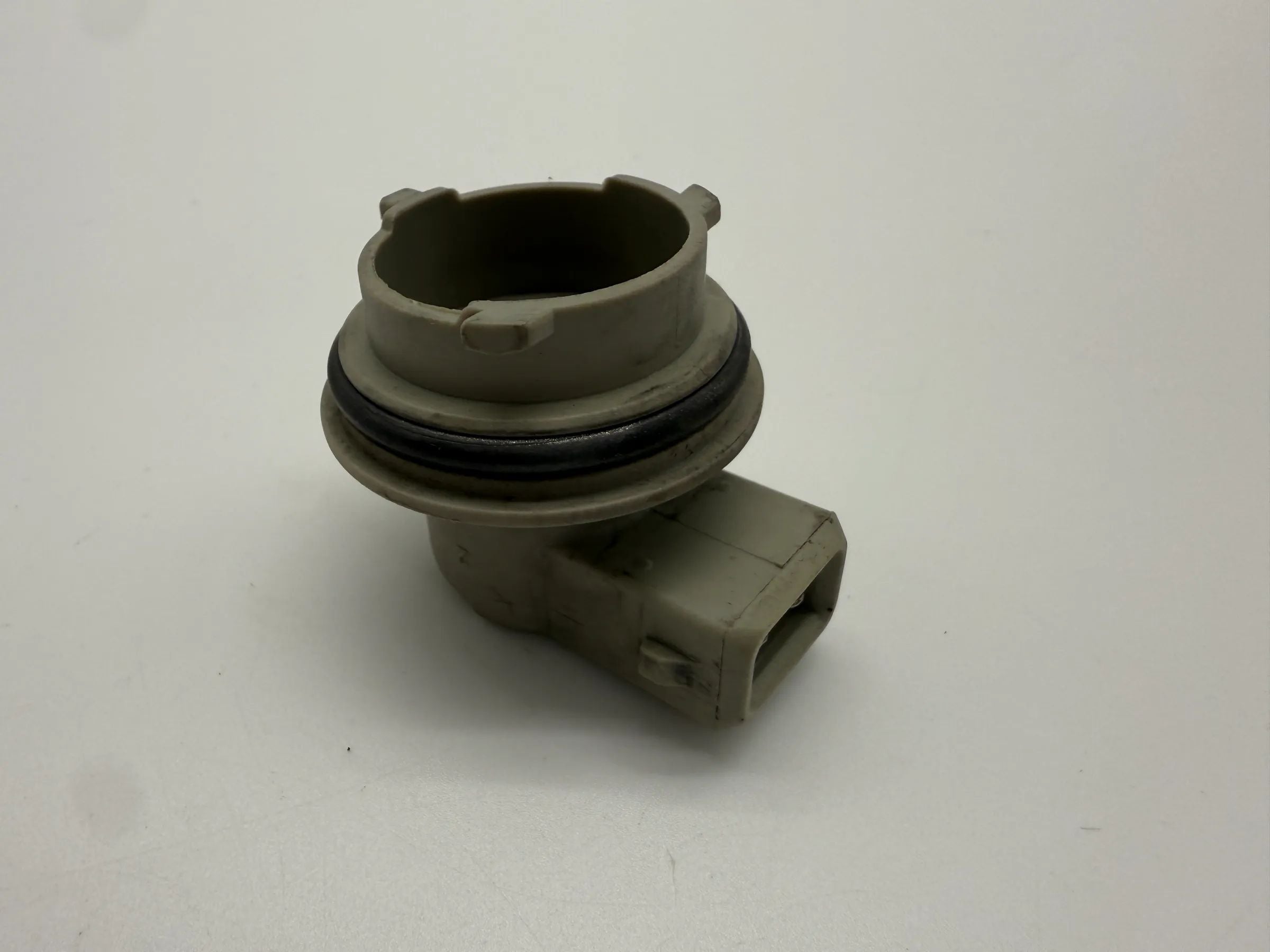 Original Seat Cordoba (6K1/6K2) Blinker Lampenträger Valeo 6K5953050B