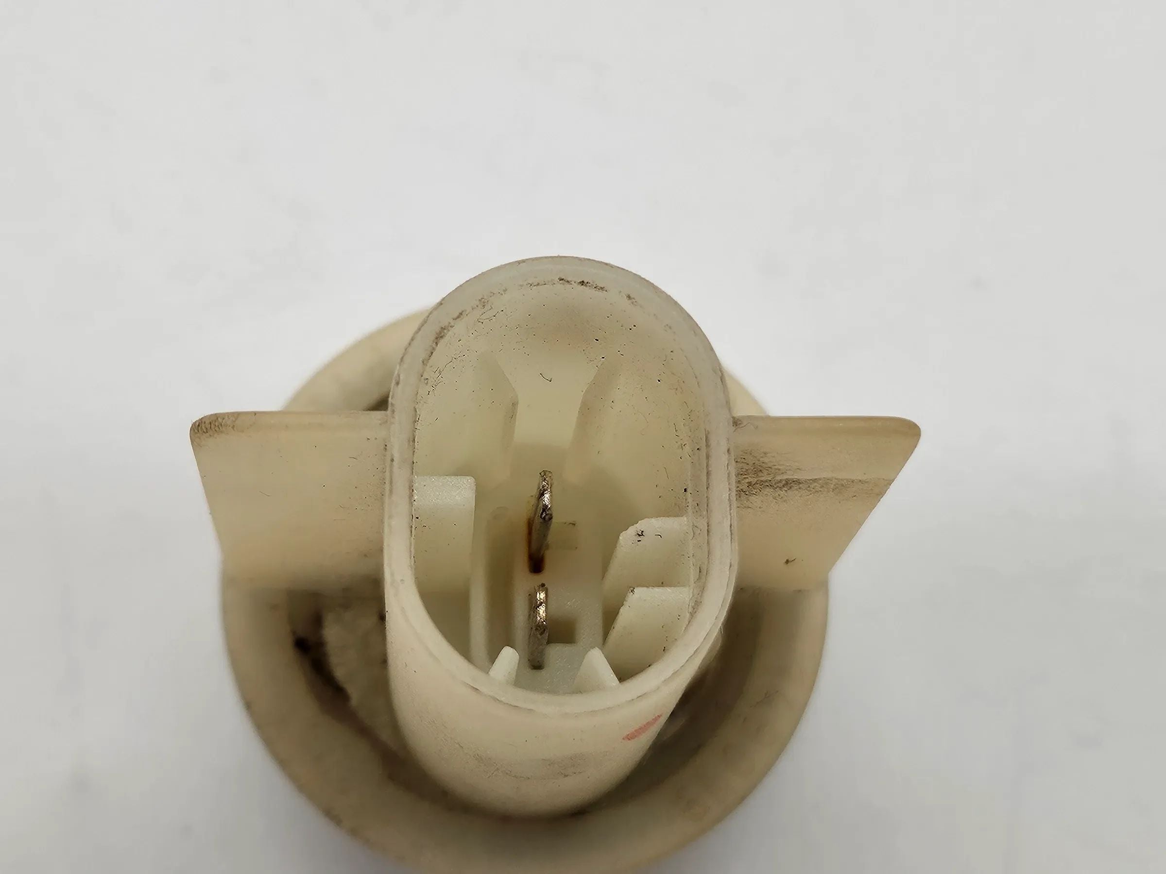 อะไหล่แท้ Opel Astra G Zafira A VW Seat Skoda Hella ขั้วหลอดไฟ PY21W 149019
