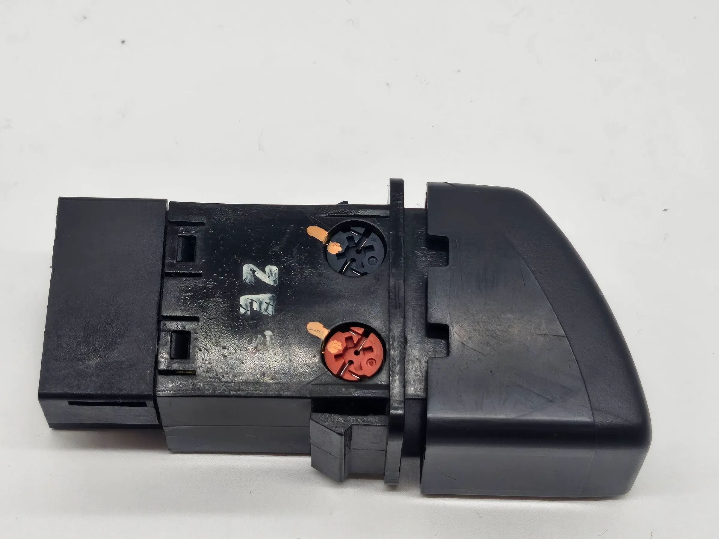 Original Nissan Micra K11 Schalter Heckscheibenheizung Heizung Heckscheibe