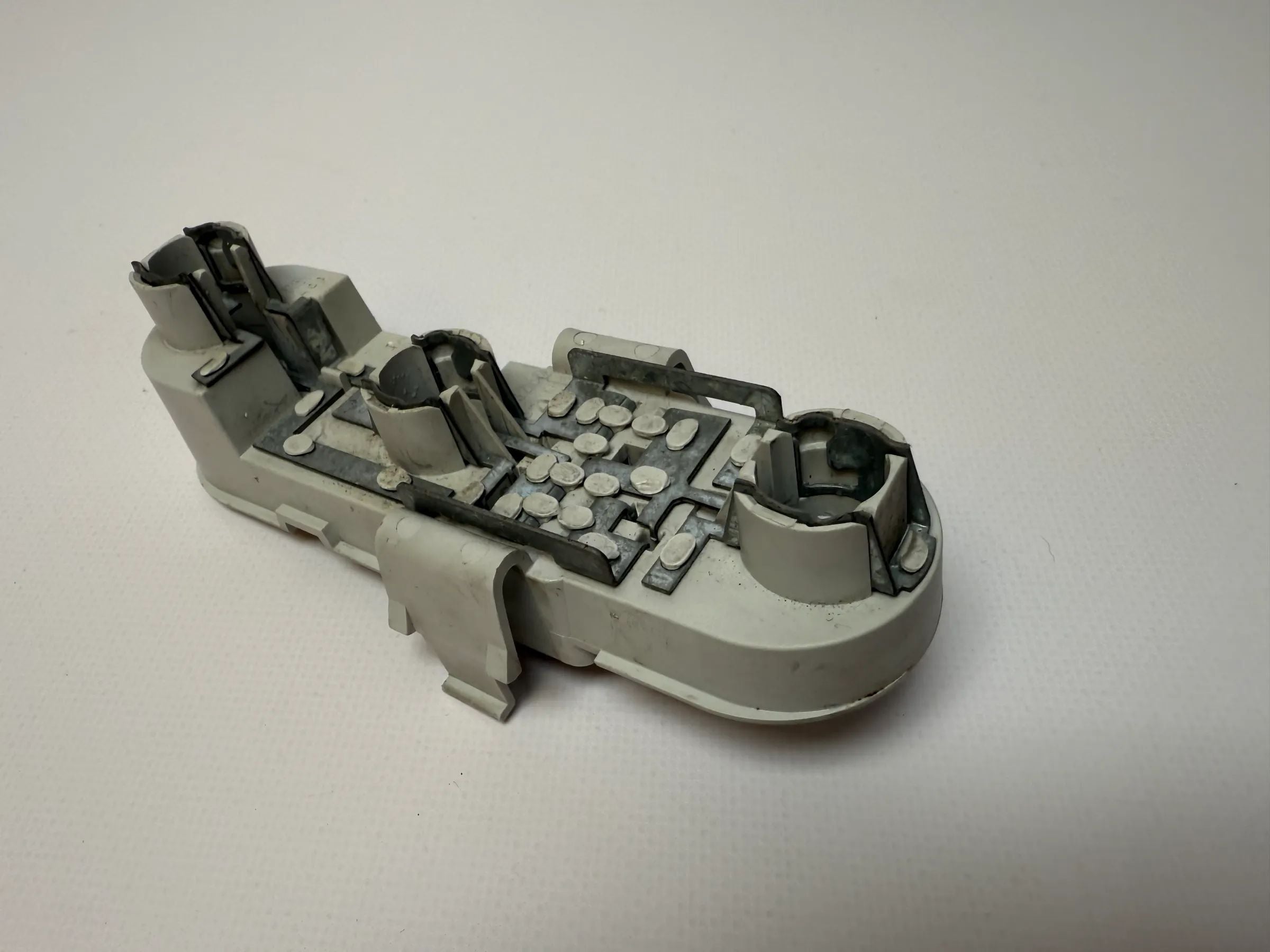 Oryginalny uchwyt lampy tylnej VOLVO V40/S40 (644/645) L/P 29.26,20.01