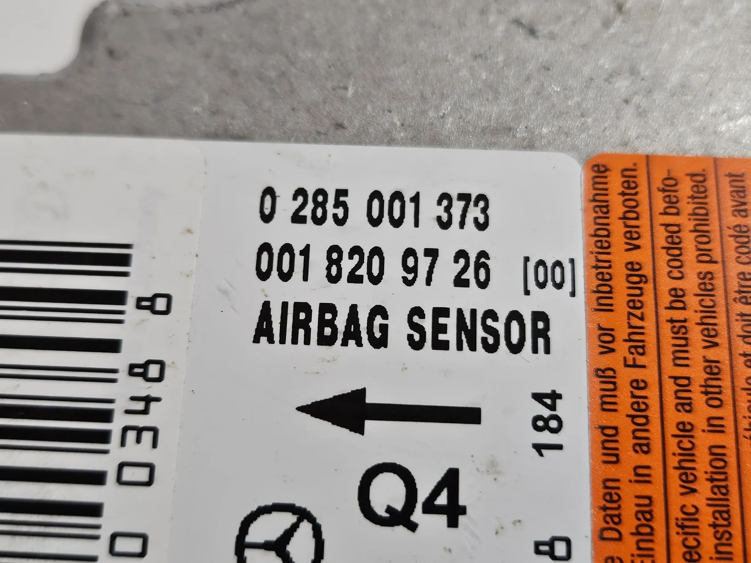Original Mercedes Benz W203 C-Klasse Airbagsteuergerät 0285001373 0018209726