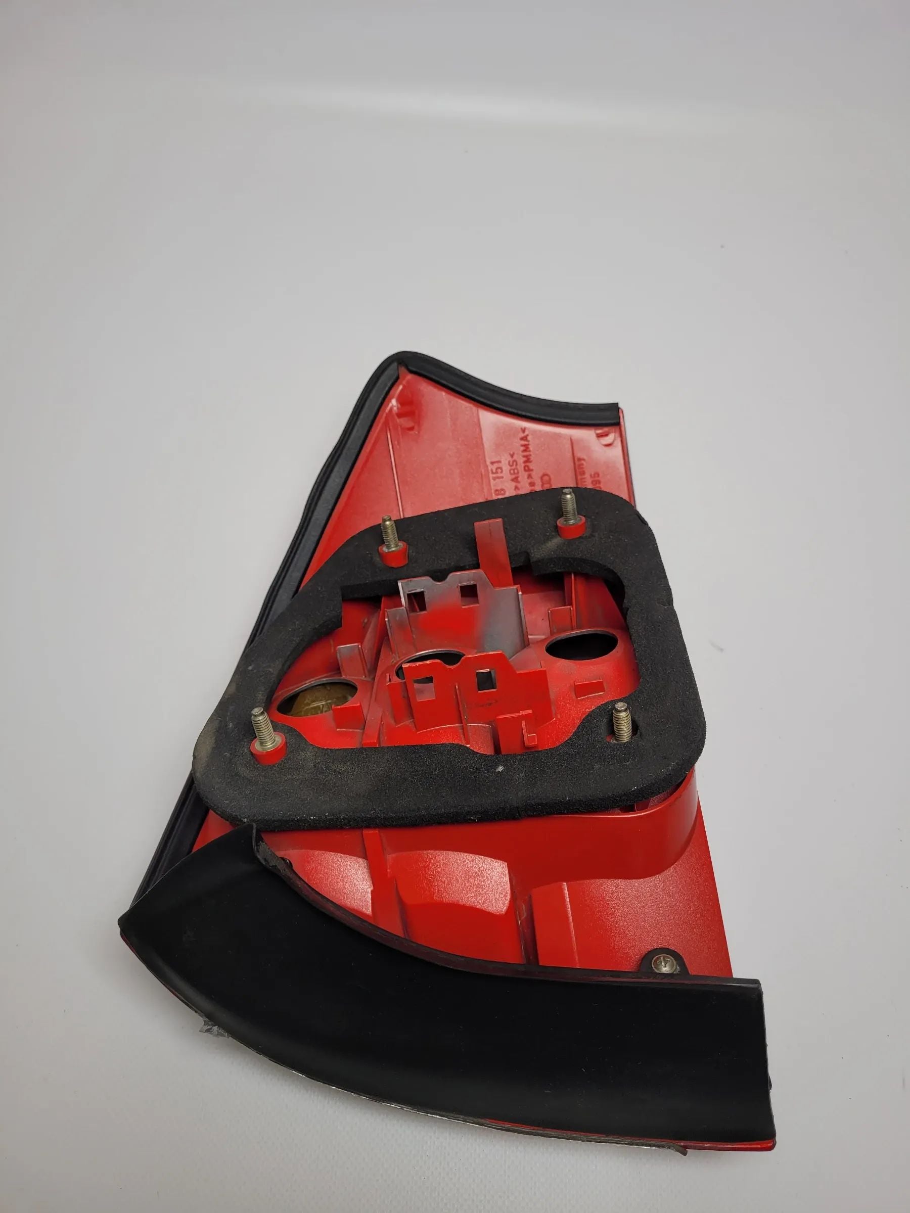 Orijinal Audi A6 (4B2, 4B4) Sol Arka Stop Lambası Hella 4B5945095