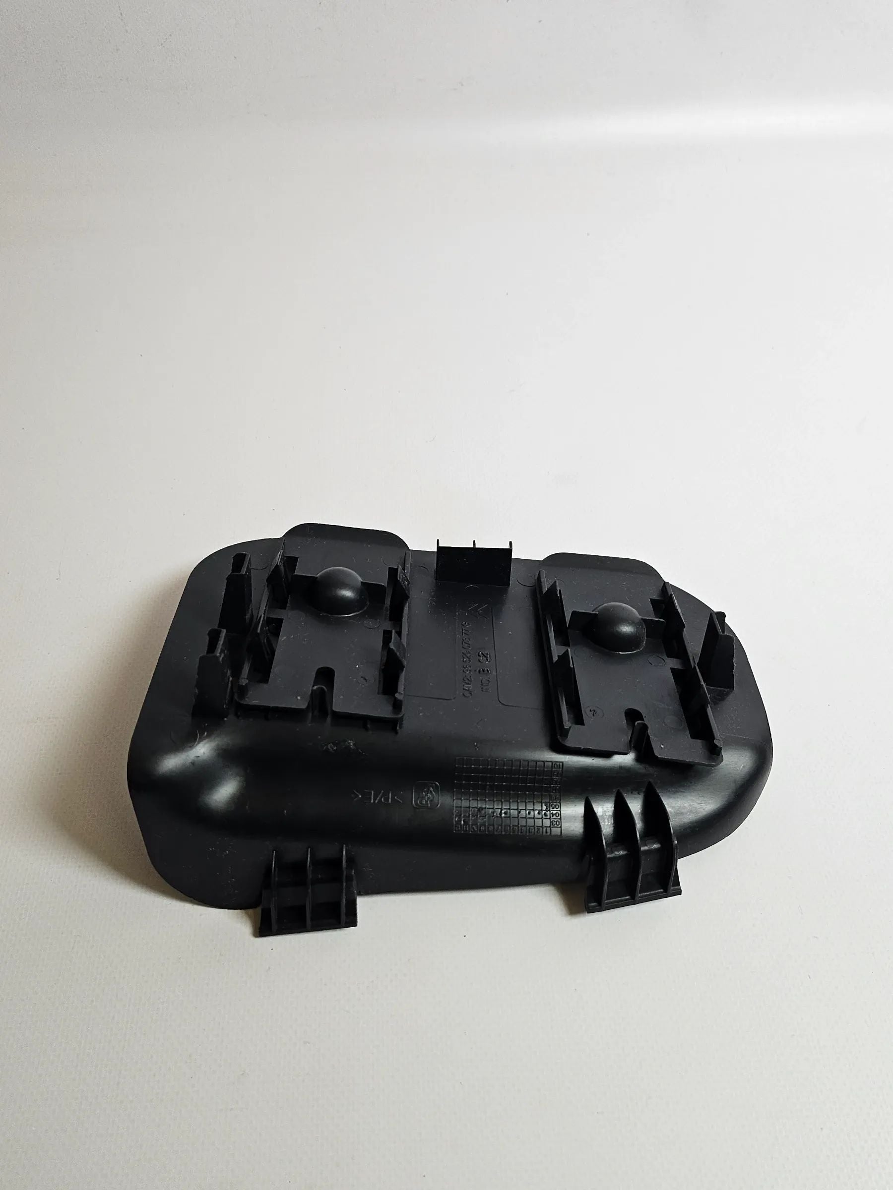 ซิทร็อง C5 II RC 2007 ฝาครอบไฟท้ายซ้าย ห้องเก็บสัมภาระ 9652007377