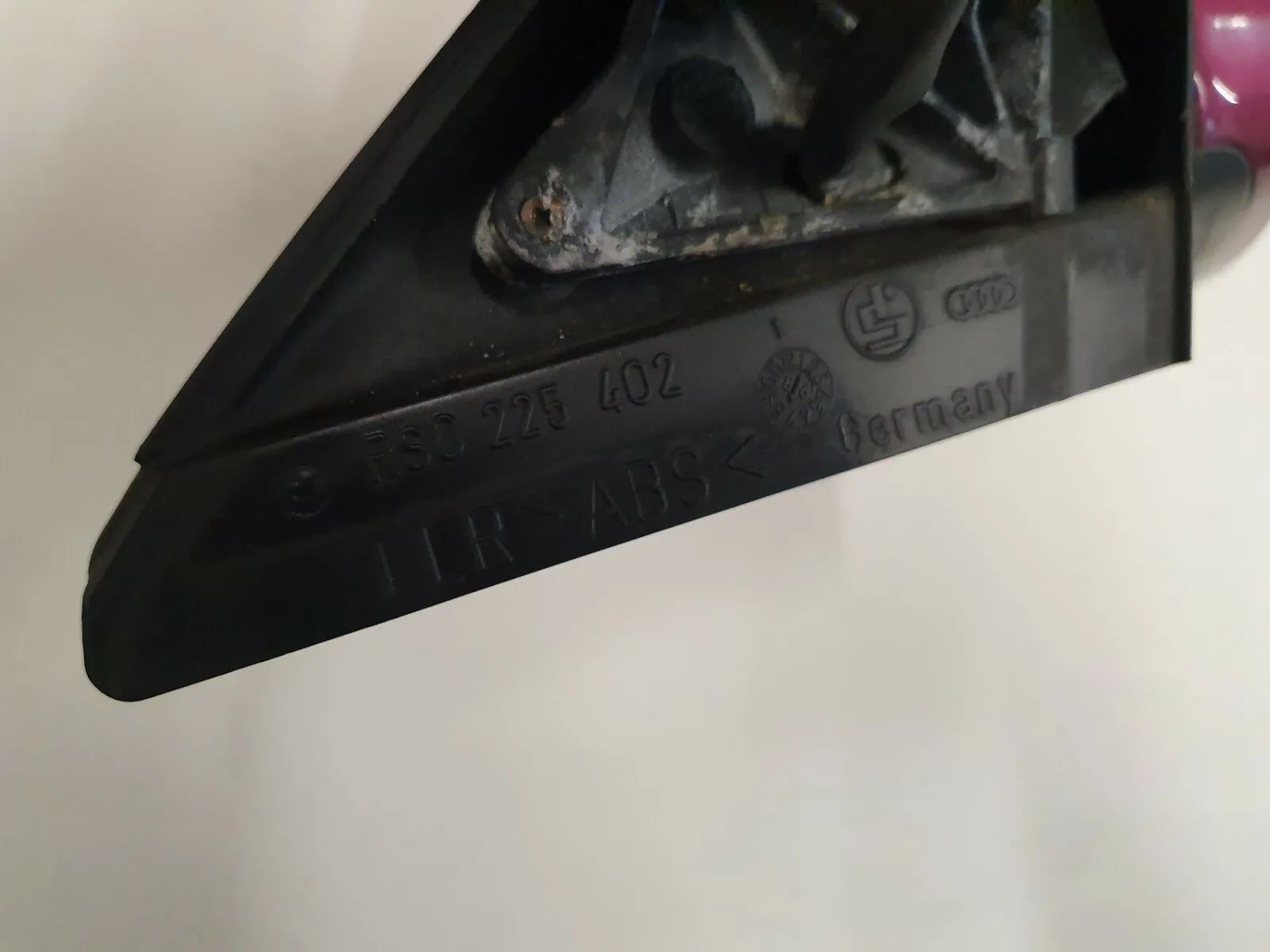 Oryginalne lusterko zewnętrzne Audi A4 B5 94-99 elektryczne prawe LY7M RS0225402