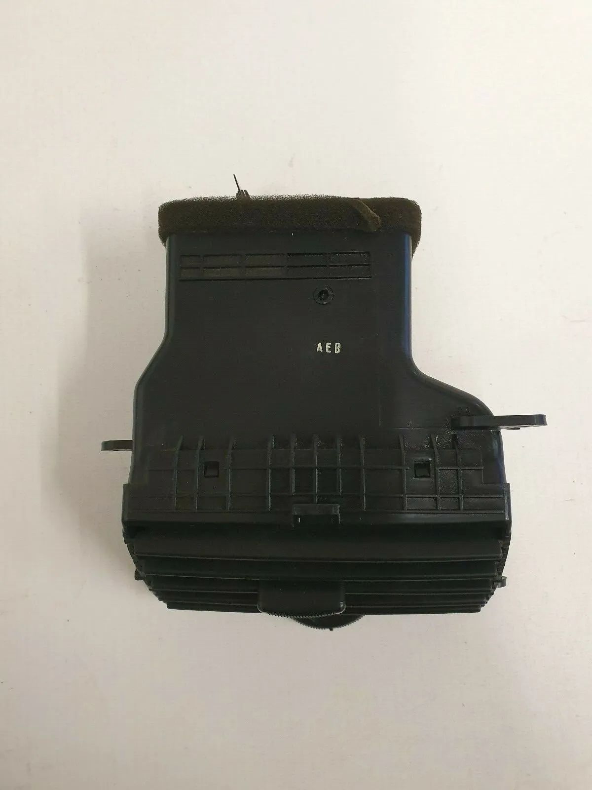Buse d'aération centrale gauche KIA CARNIVAL 2 II (GQ) 2.9 CRDI OK53A6481X K42
