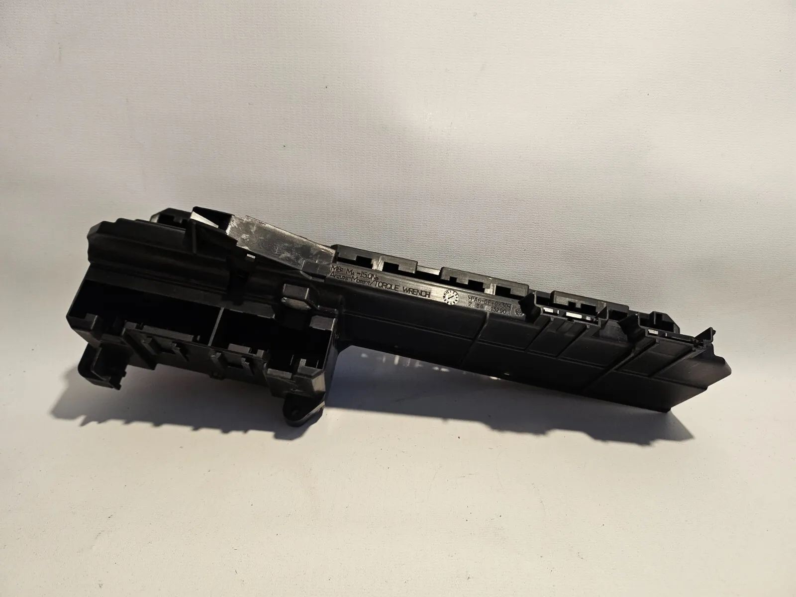 oryginalna Skrzynka bezpieczników BMW 5er E60 E61 6er E63 rozdzielacz prądu przód 6957330