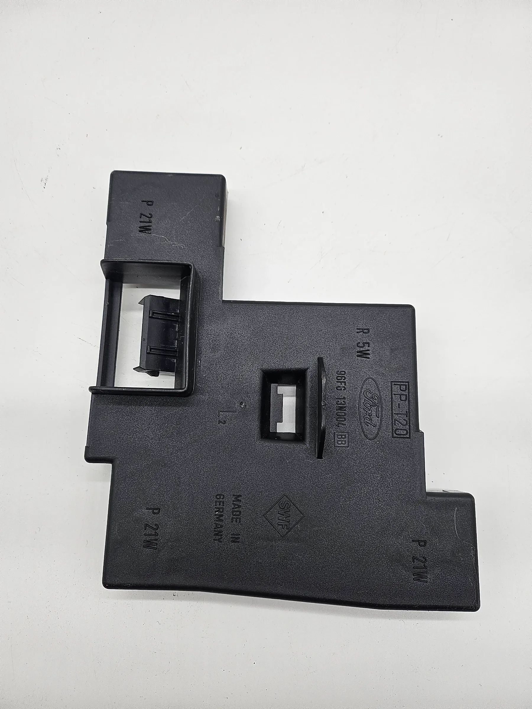 フォード フィエスタIV JAS JBS 純正左リアランプブラケット 96FG13N004BB