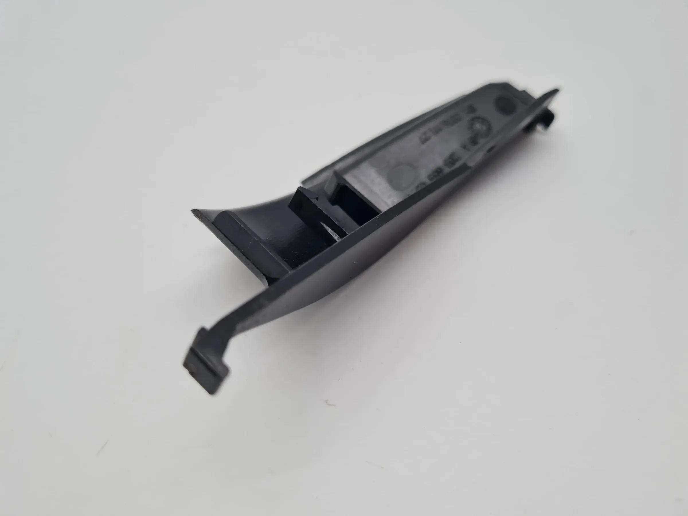 Original Mercedes-Benz C-Klasse Mittelkonsole Abdeckung Blende Links A2036830508