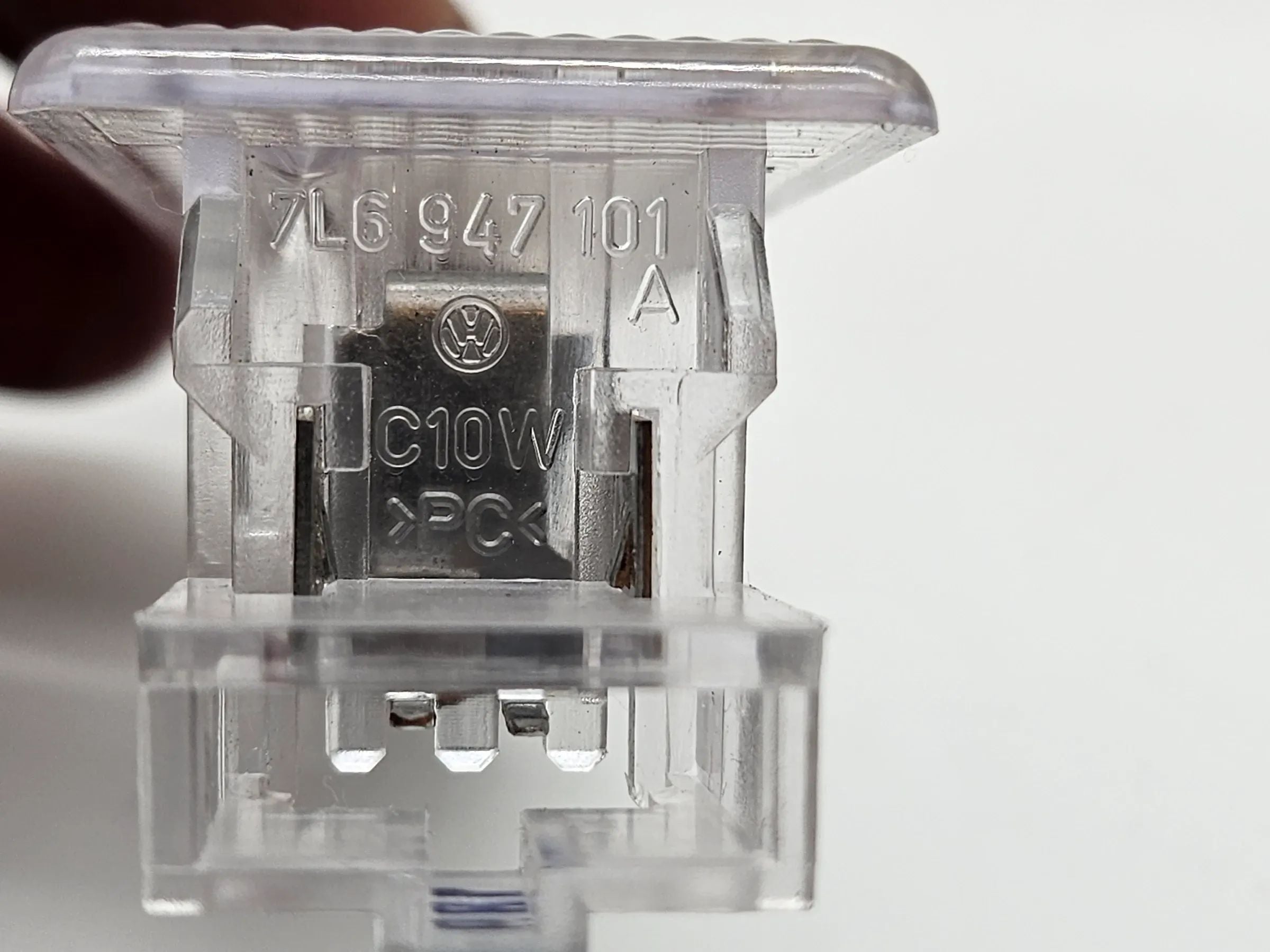 original VW Innenraumleuchte Kofferraumleuchte 7L6947101