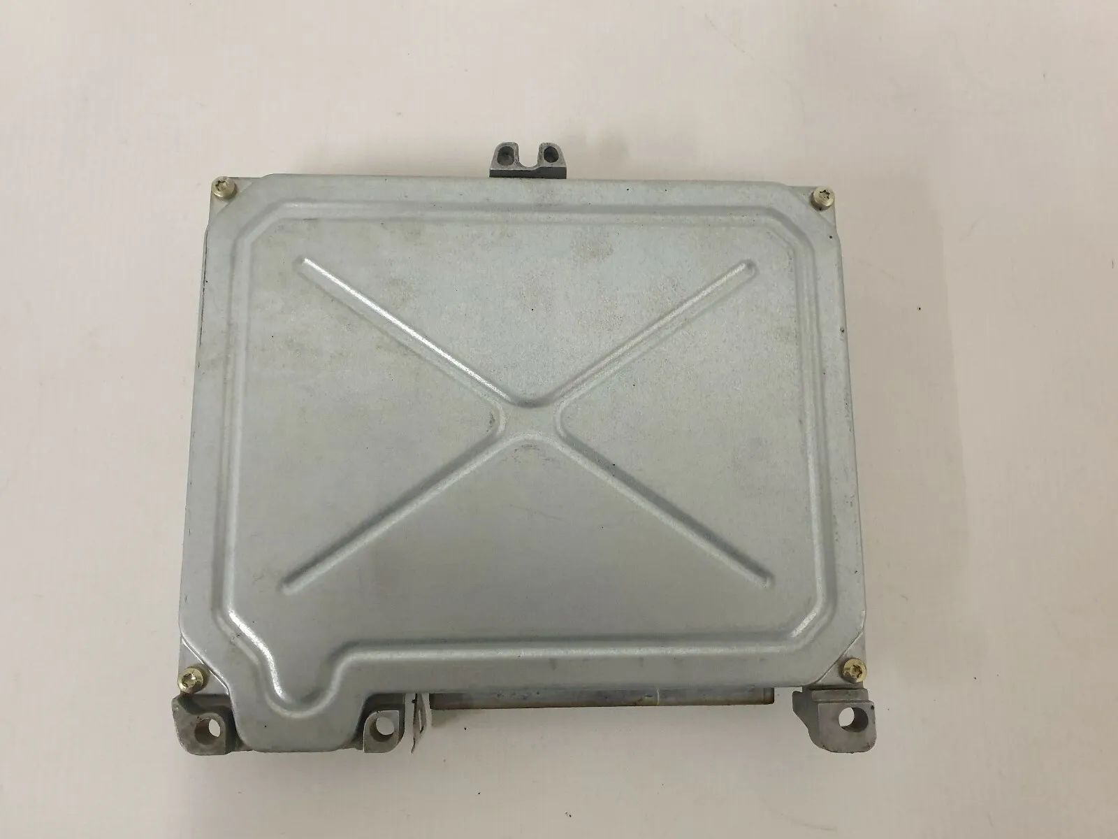 純正エンジンコントロールユニット Renault Laguna I 1.8i 7700867290 動作確認済み