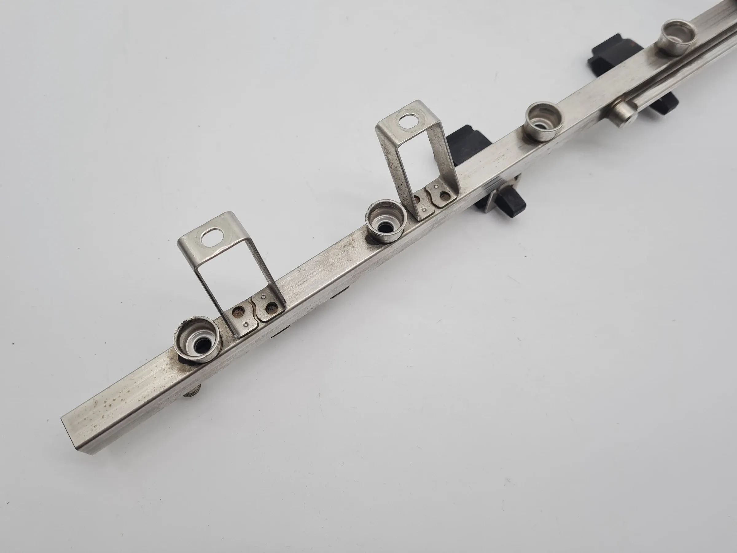 Original BMW 5er (E60/E61) Kraftstoffverteiler / Einspritzleiste 7541453