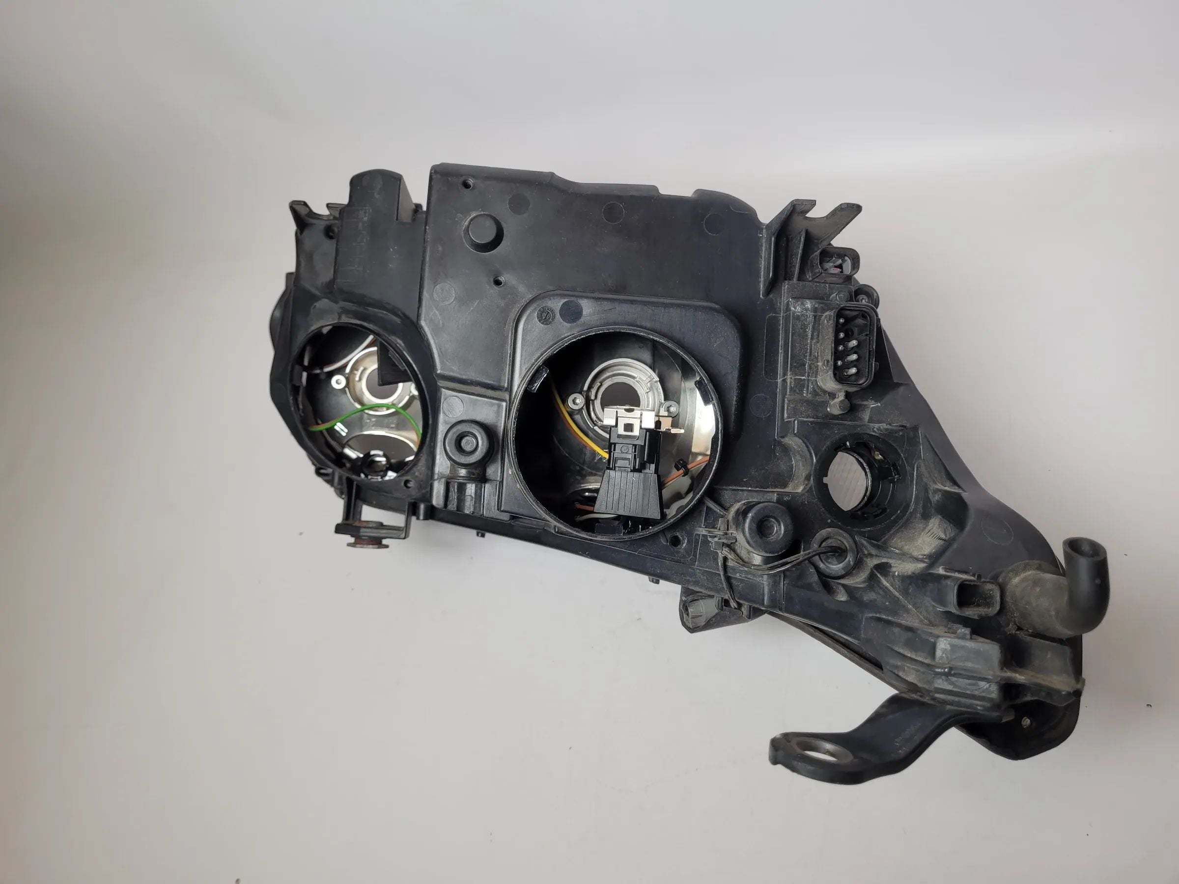 BMW 5er (E60/E61) Scheinwerfer / Frontleuchte Links 15872100