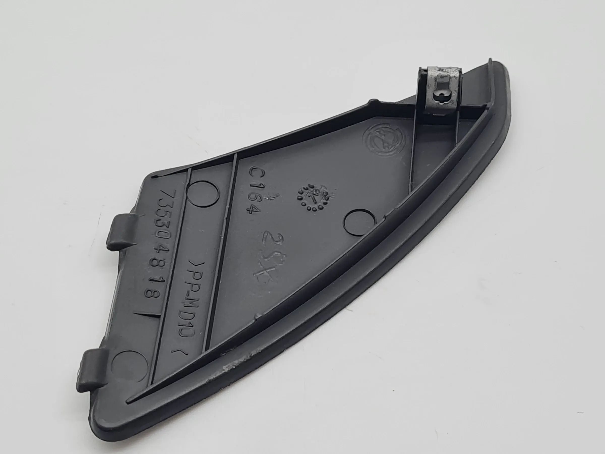 Original Fiat Punto (188) Abdeckung Stopfen Armaturenbrett Links SX 735304818