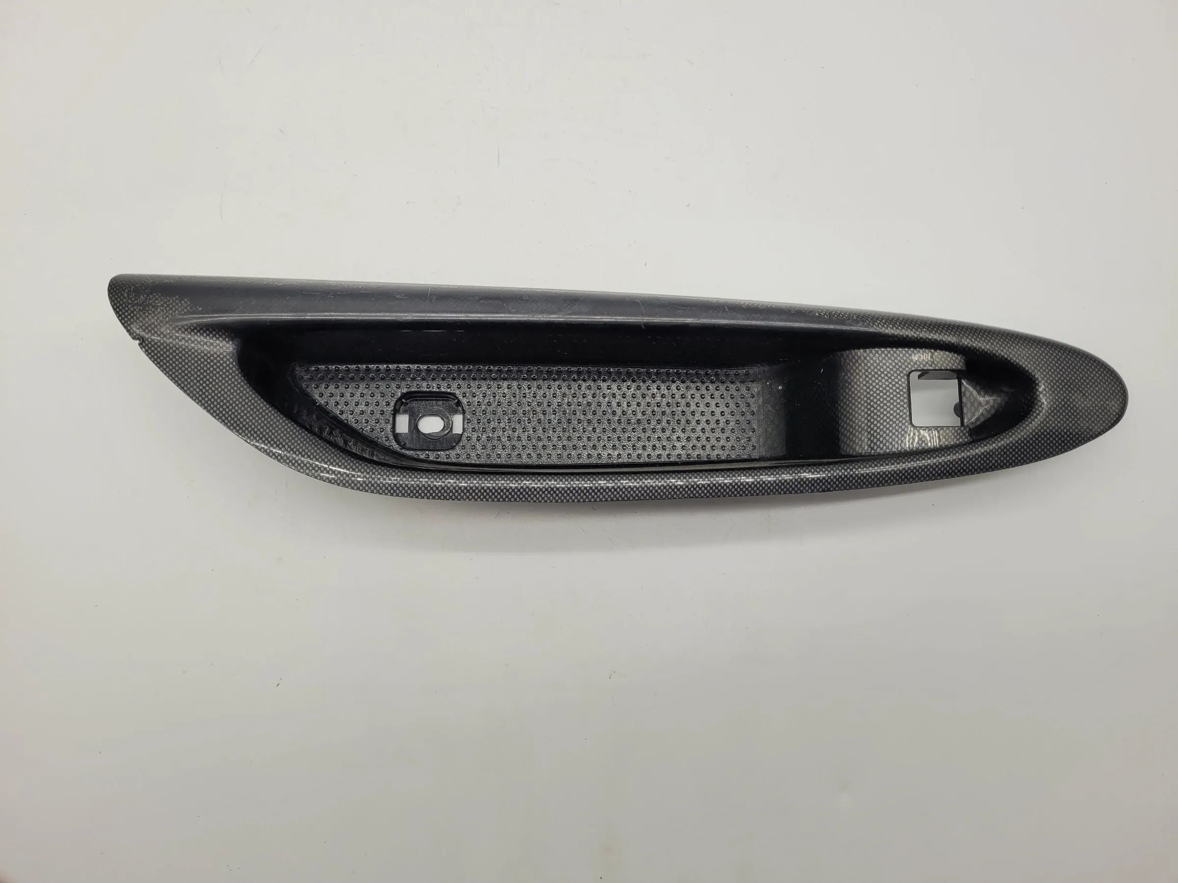 Original Mazda MPV II (LW) Türgrifffschale Abdeckung Rechts LC70684L1
