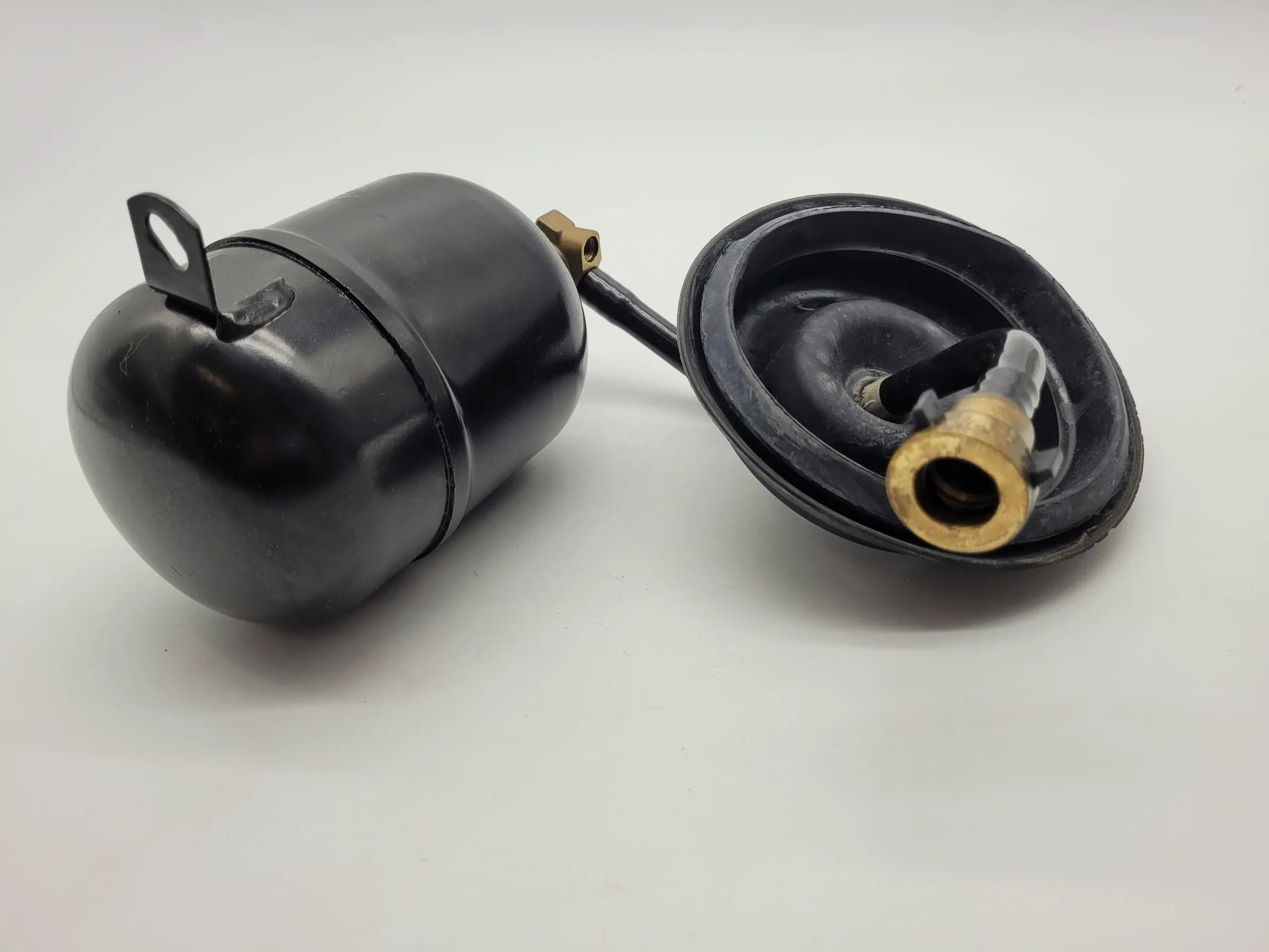 宝马X5 (E53) 原厂右侧带管路气罐 37.12-1096682