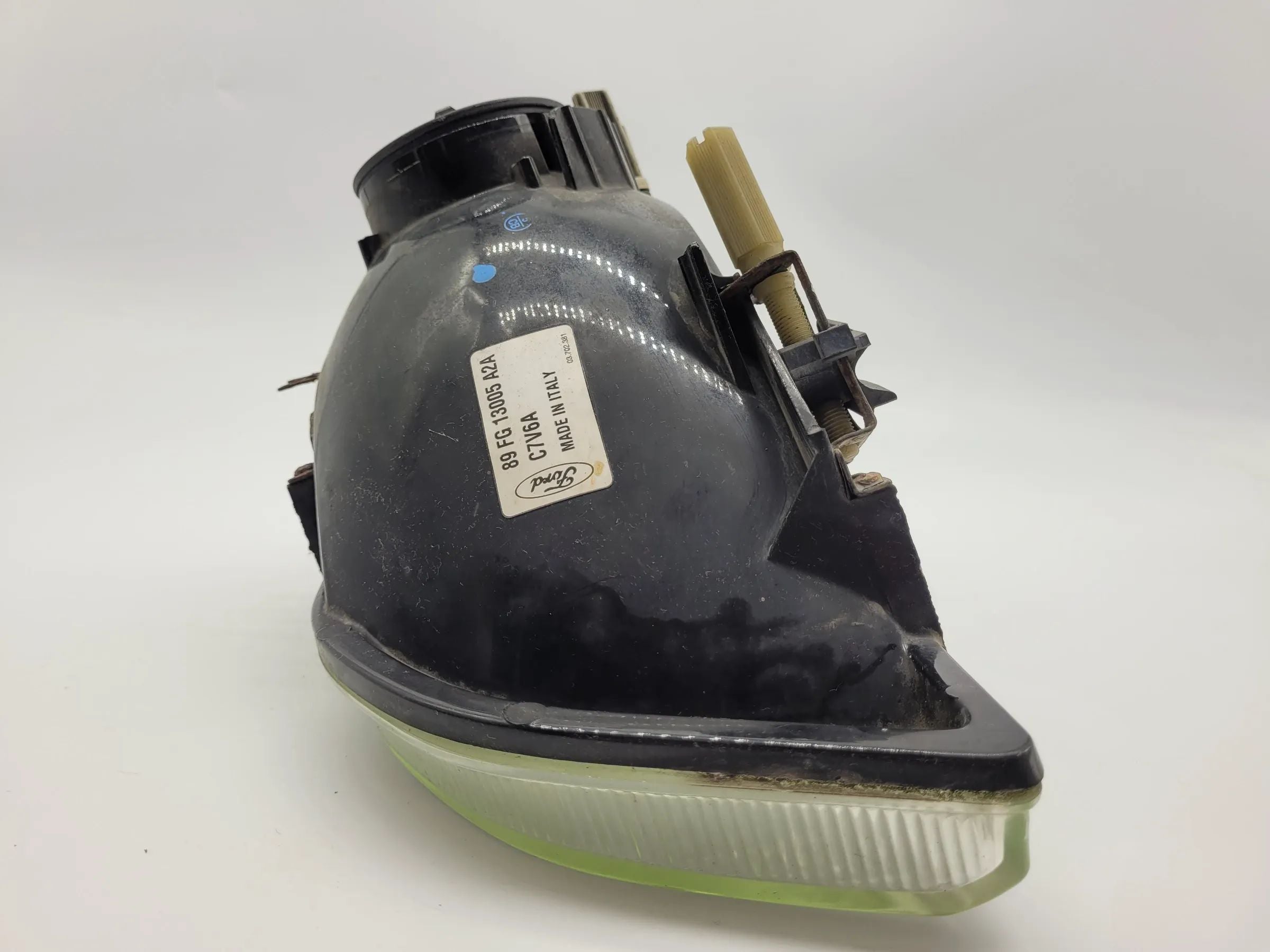 Original Ford Fiesta III 3 (GFJ) Scheinwerfer / Frontleuchte Rechts 89FG13005A2A