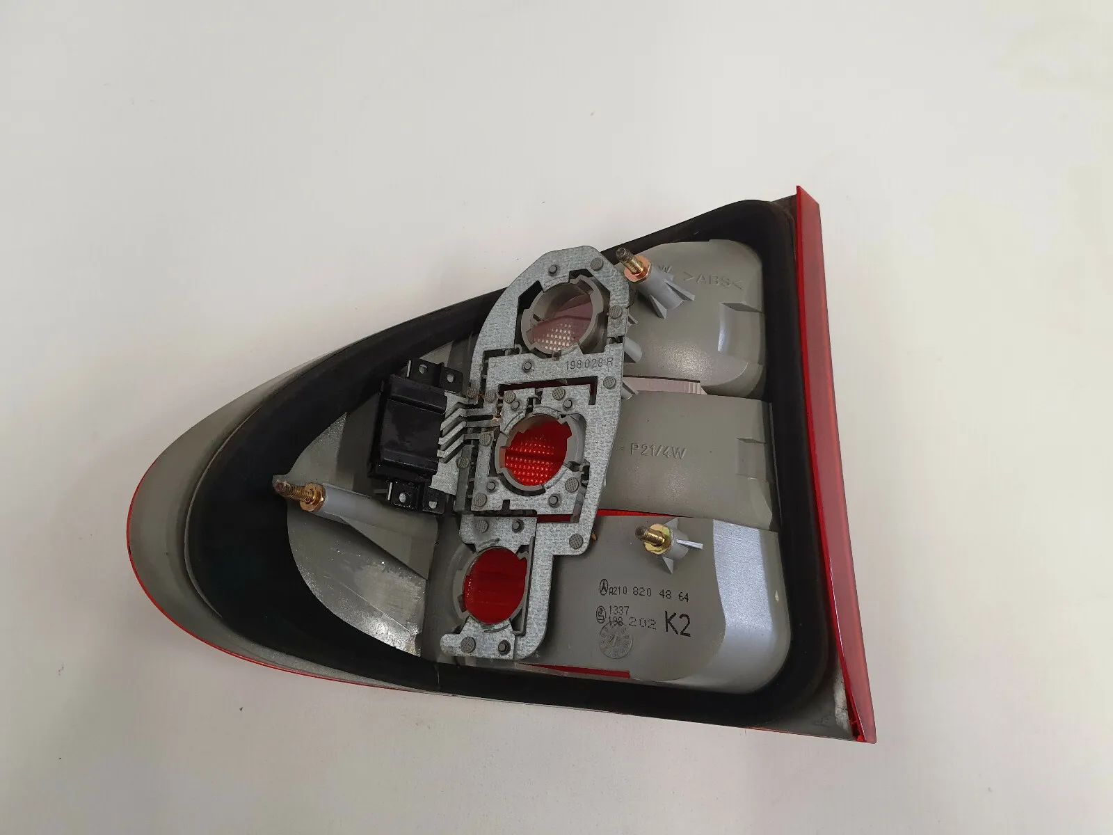 orig. Mercedes-Benz W210 E-Klasse Feu arrière droit  A2108204864