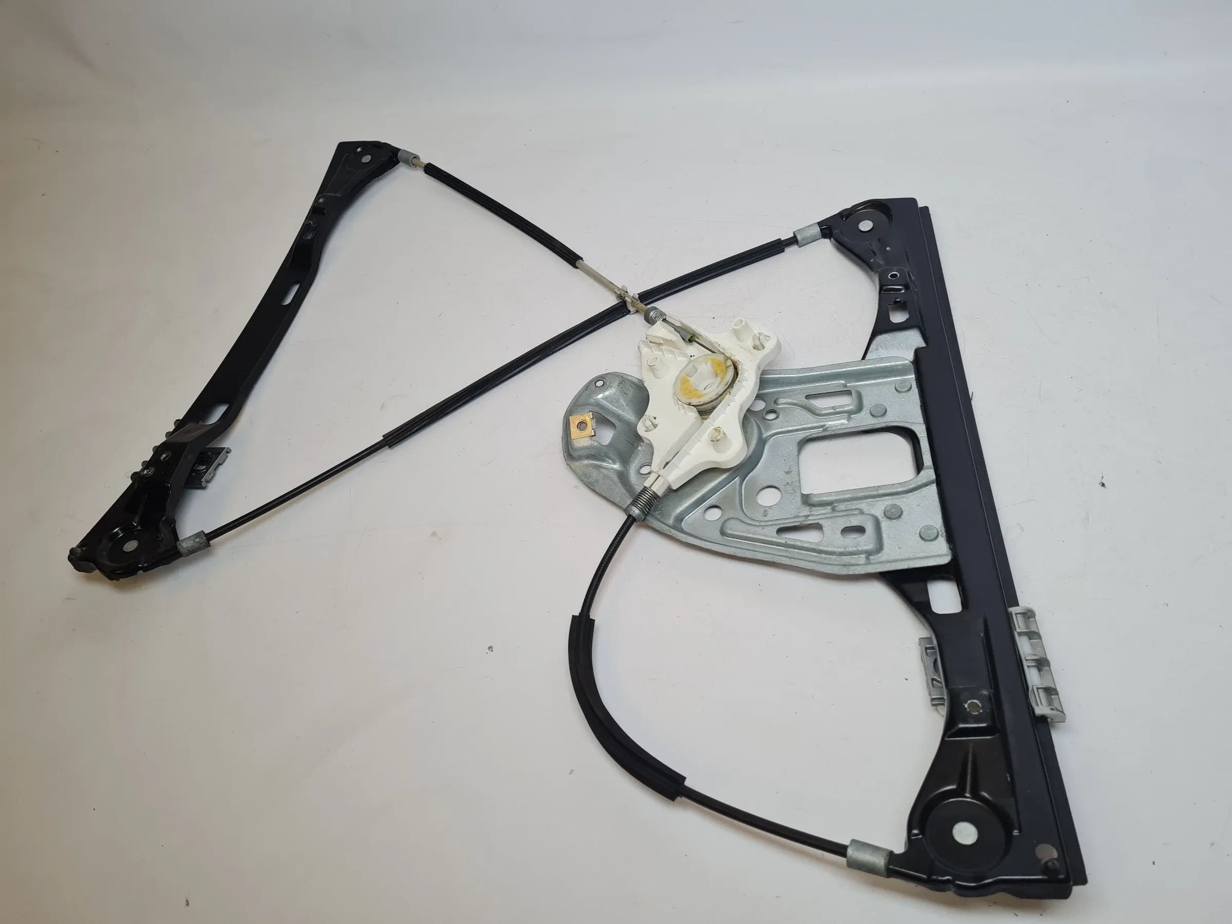 Original Mercedes C-Klasse (CL203) Fensterheber Elek. Links Vorne A2037200546