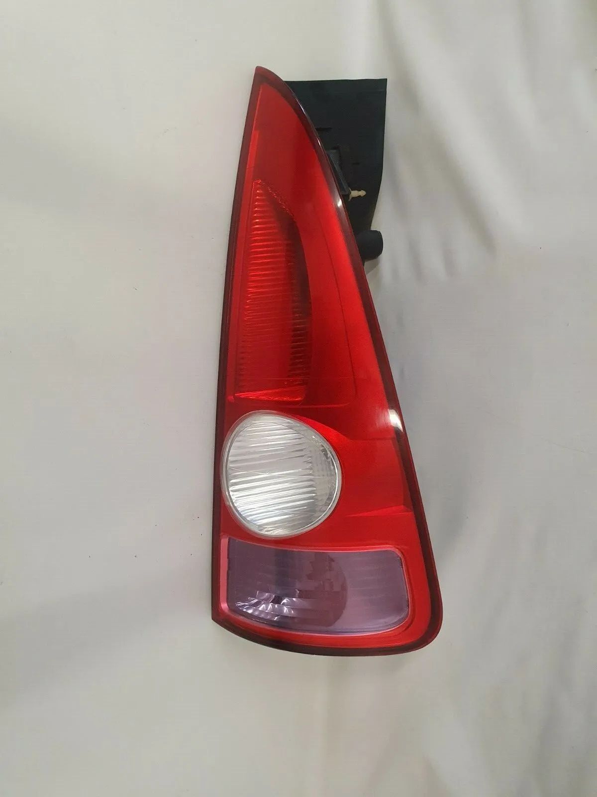 оригинальный RENAULT Эспейс IV K задний правый фонарь 8200027152