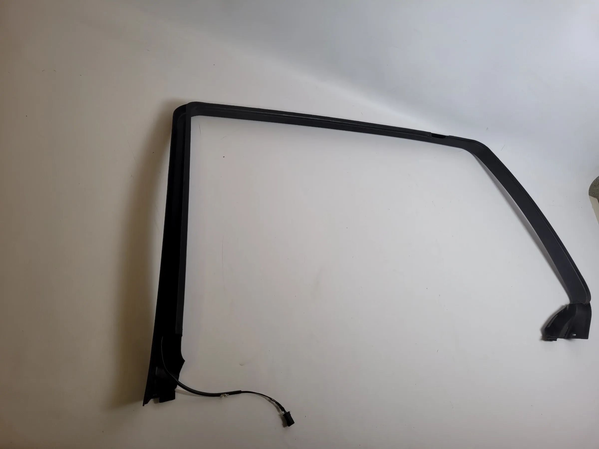 BMW 5er Touring E39 Blende Fensterrahmen Tür Links Hinten 51.34-8189273 Original