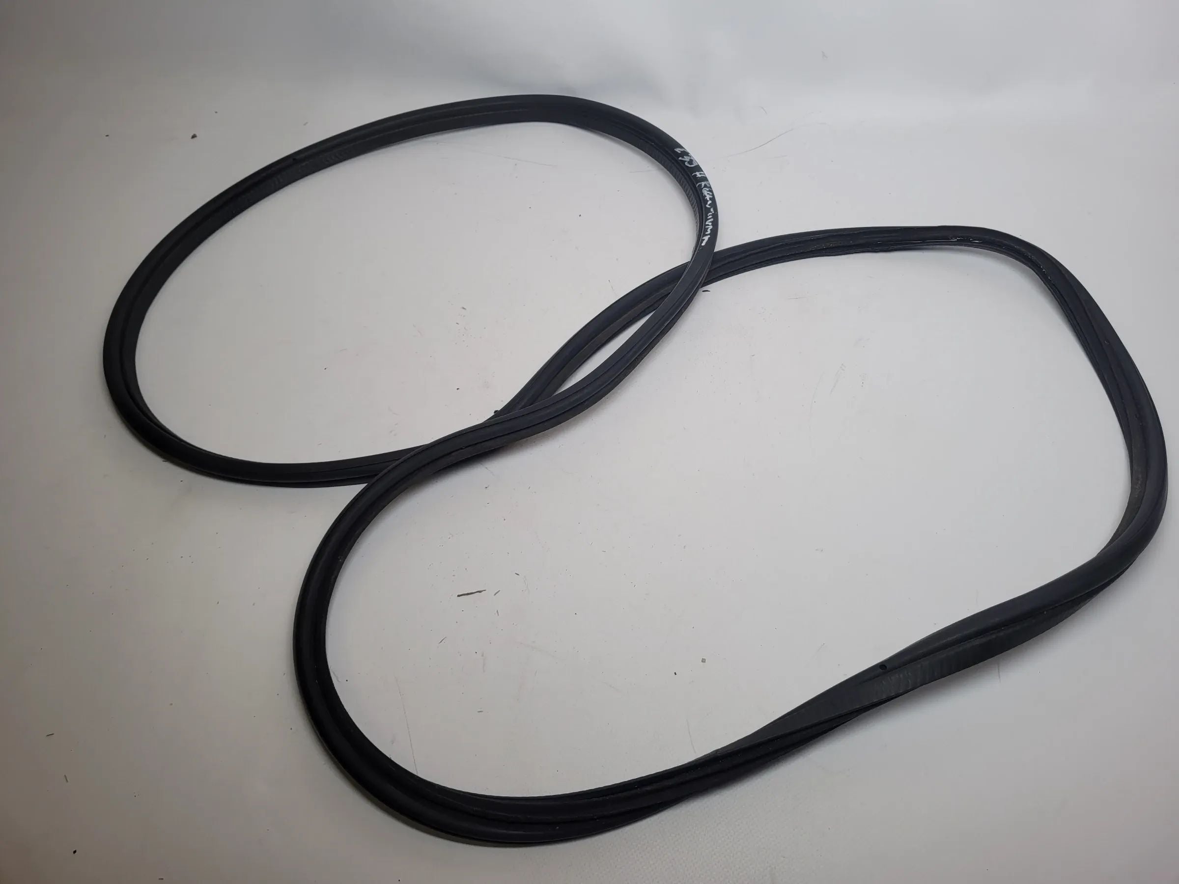 BMW 5er Touring E39 Dichtung Kofferaum Heckklappe Hinten (Original)