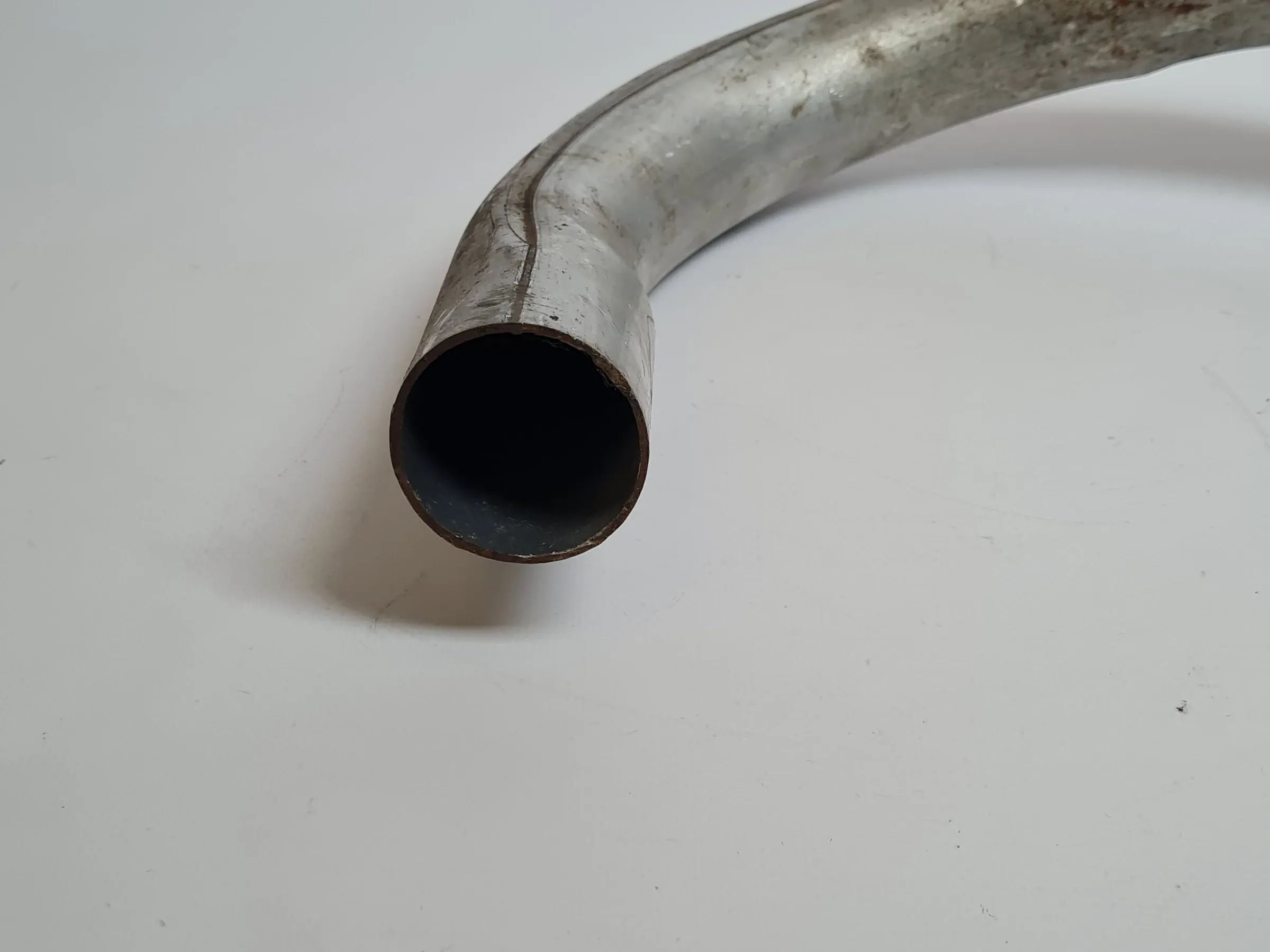 Opel Rekord C / Commodore A 2.5L Auspuffrohr Zwischenrohr 854486 (Original)
